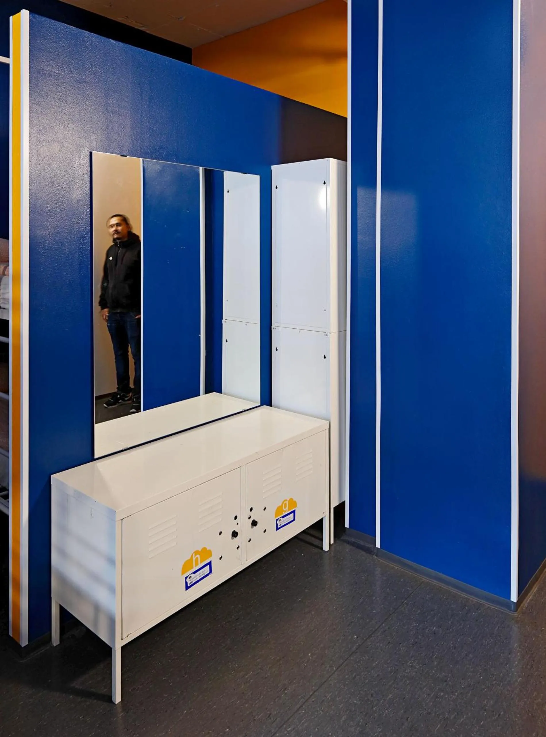 microwave, Bed in CheapSleep Hostel Helsinki