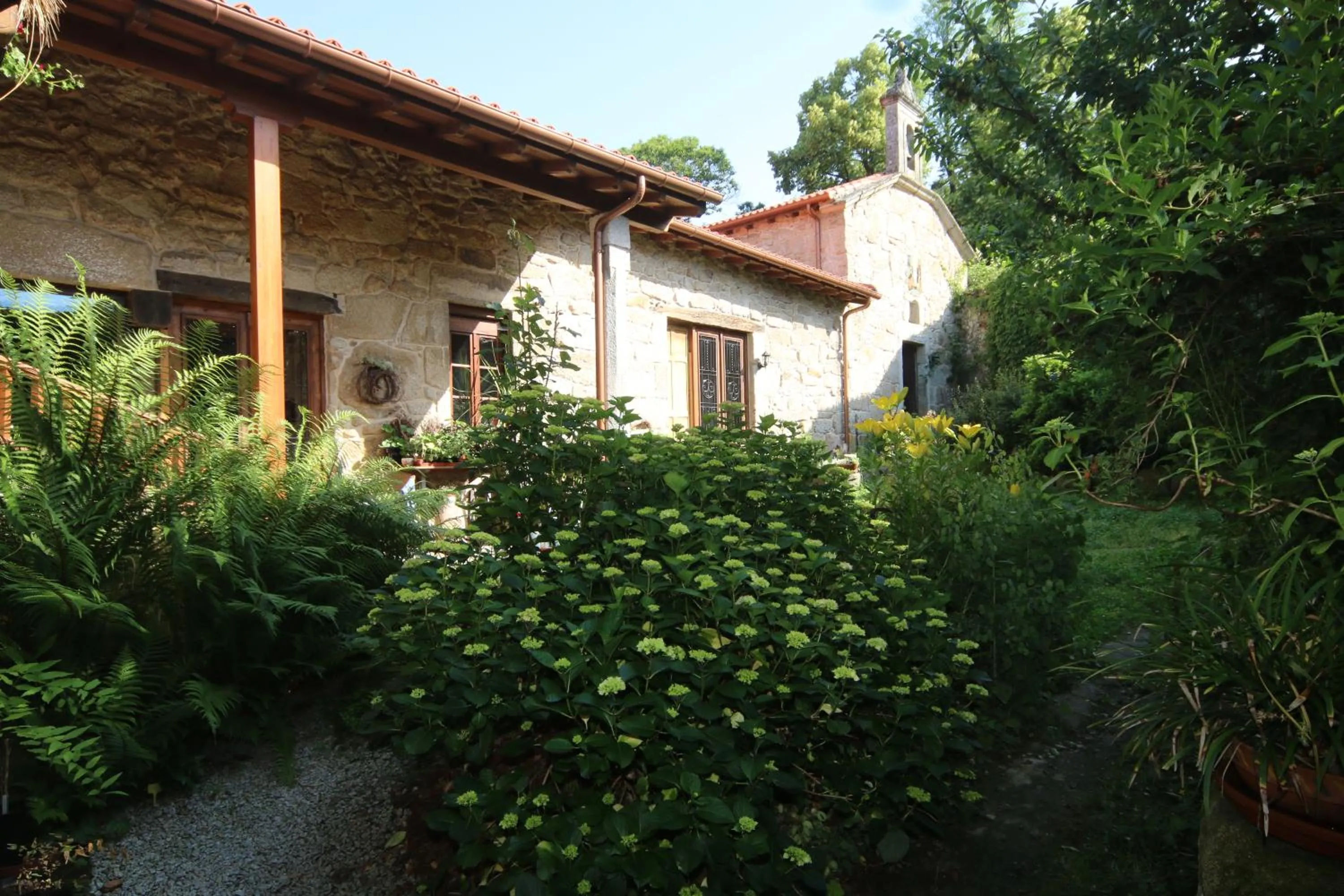 Property building in Pazo de Chaioso Ribeira Sacra