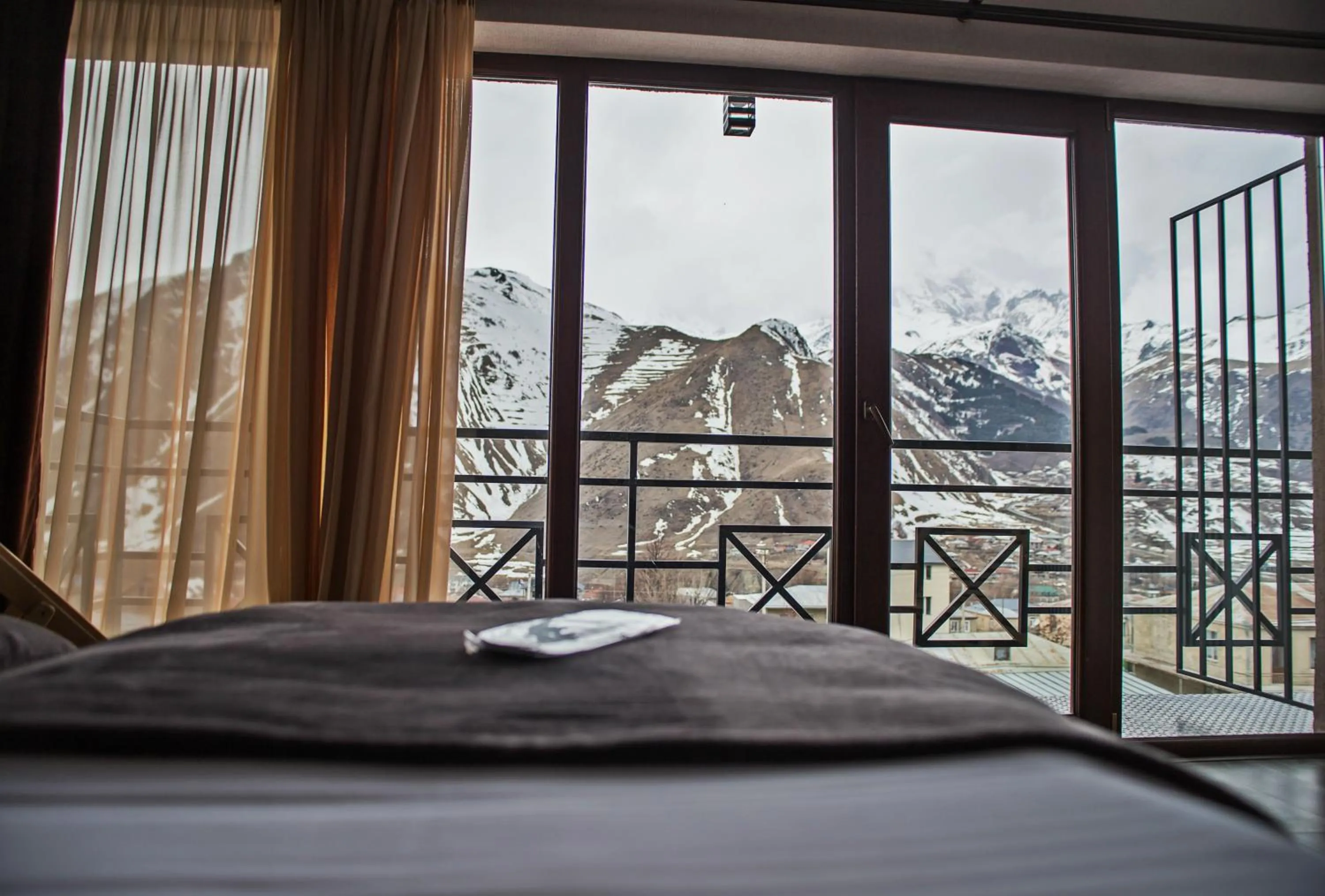 Bed in Chemodann Kazbegi