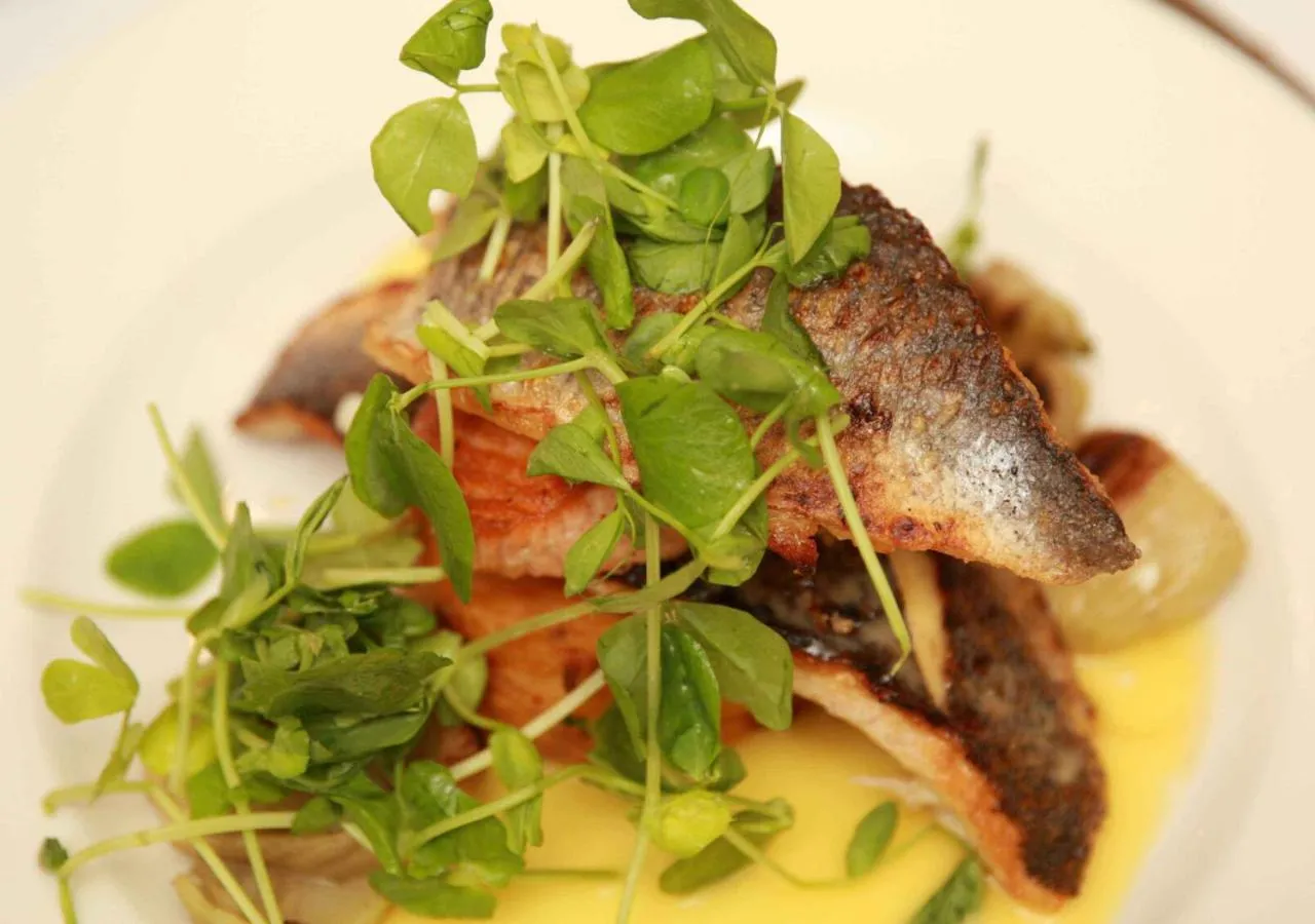 Food and drinks in Londonderry Arms Hotel