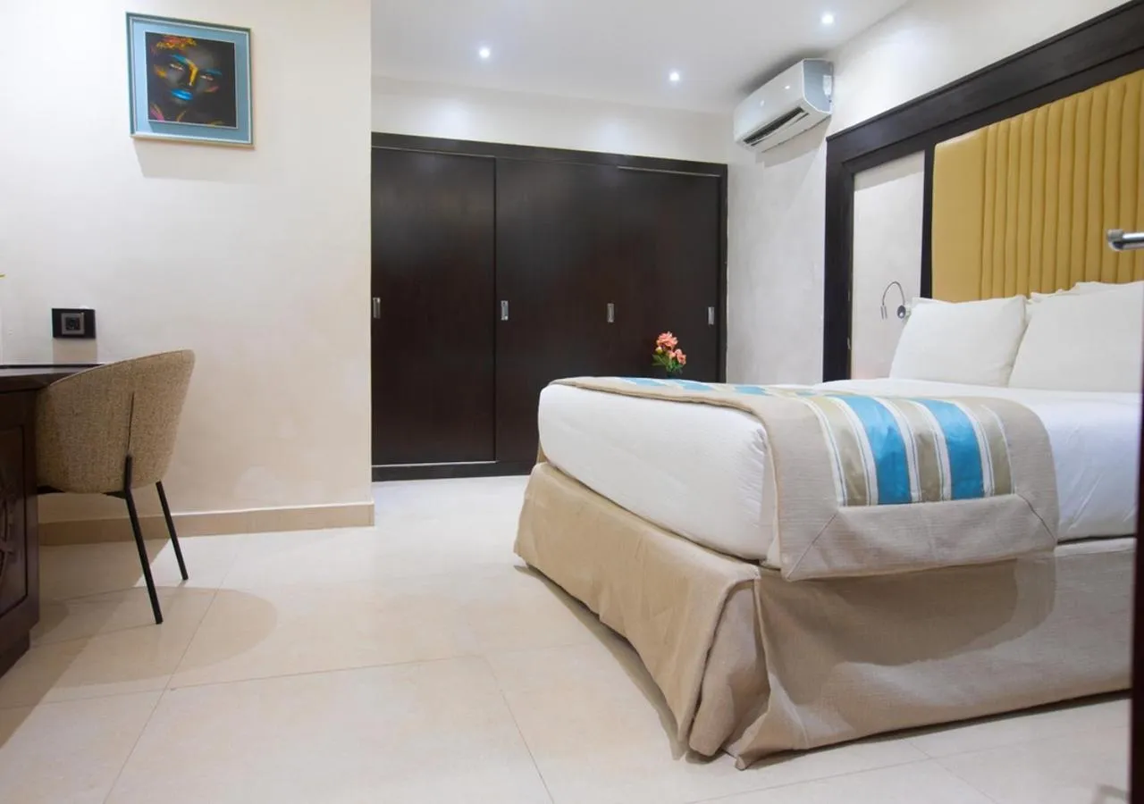 Bedroom, Bed in Hôtel La Villa Racine