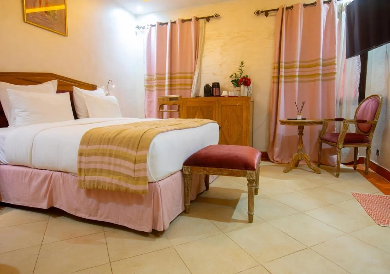 Bedroom, Bed in Hôtel La Villa Racine