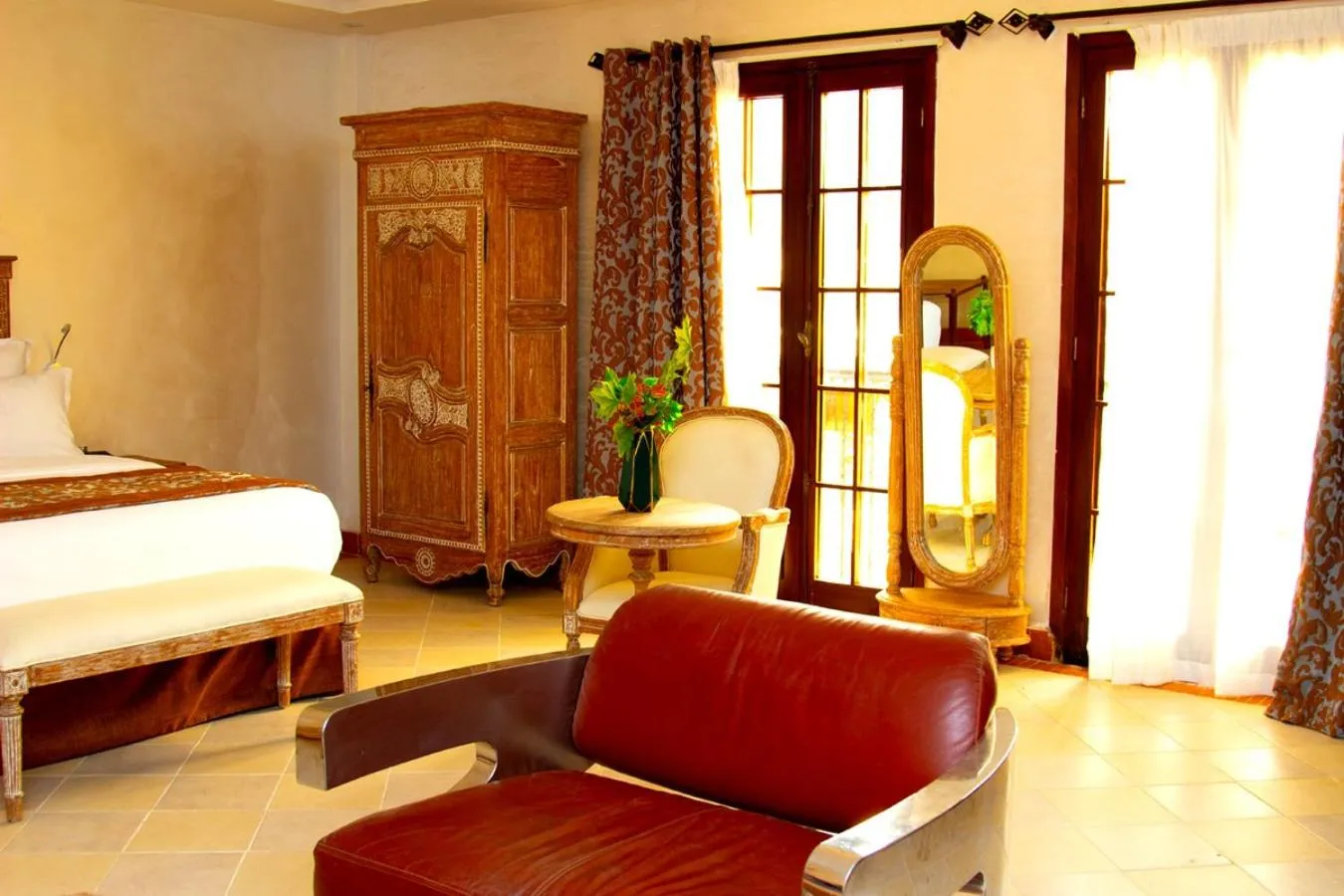 Bedroom in Hôtel La Villa Racine