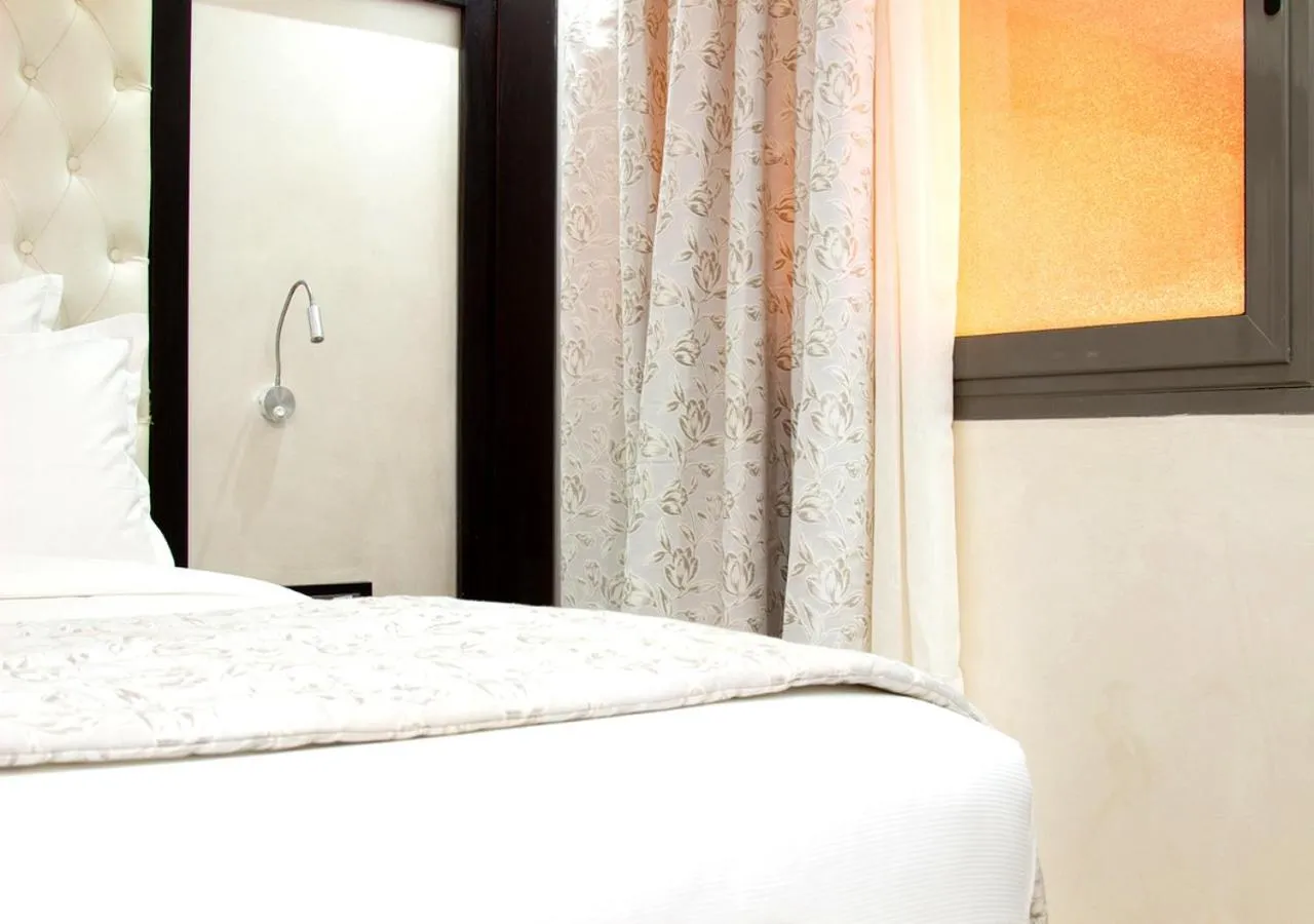 Bedroom, Bed in Hôtel La Villa Racine