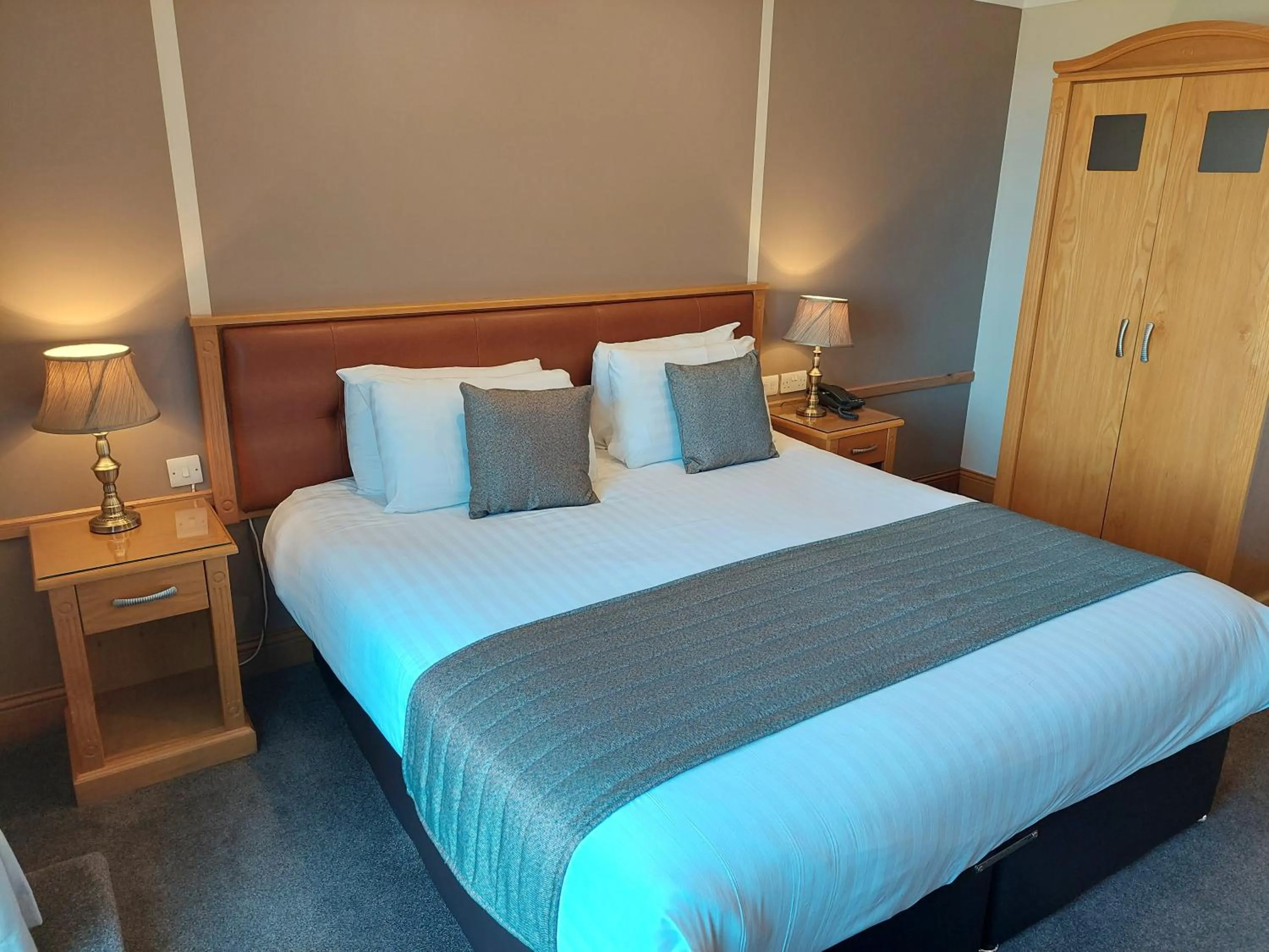 Bed in The Ballyliffin Lodge and Spa