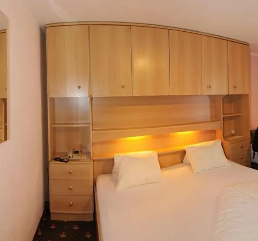 Photo of the whole room in Hotel Hubertus