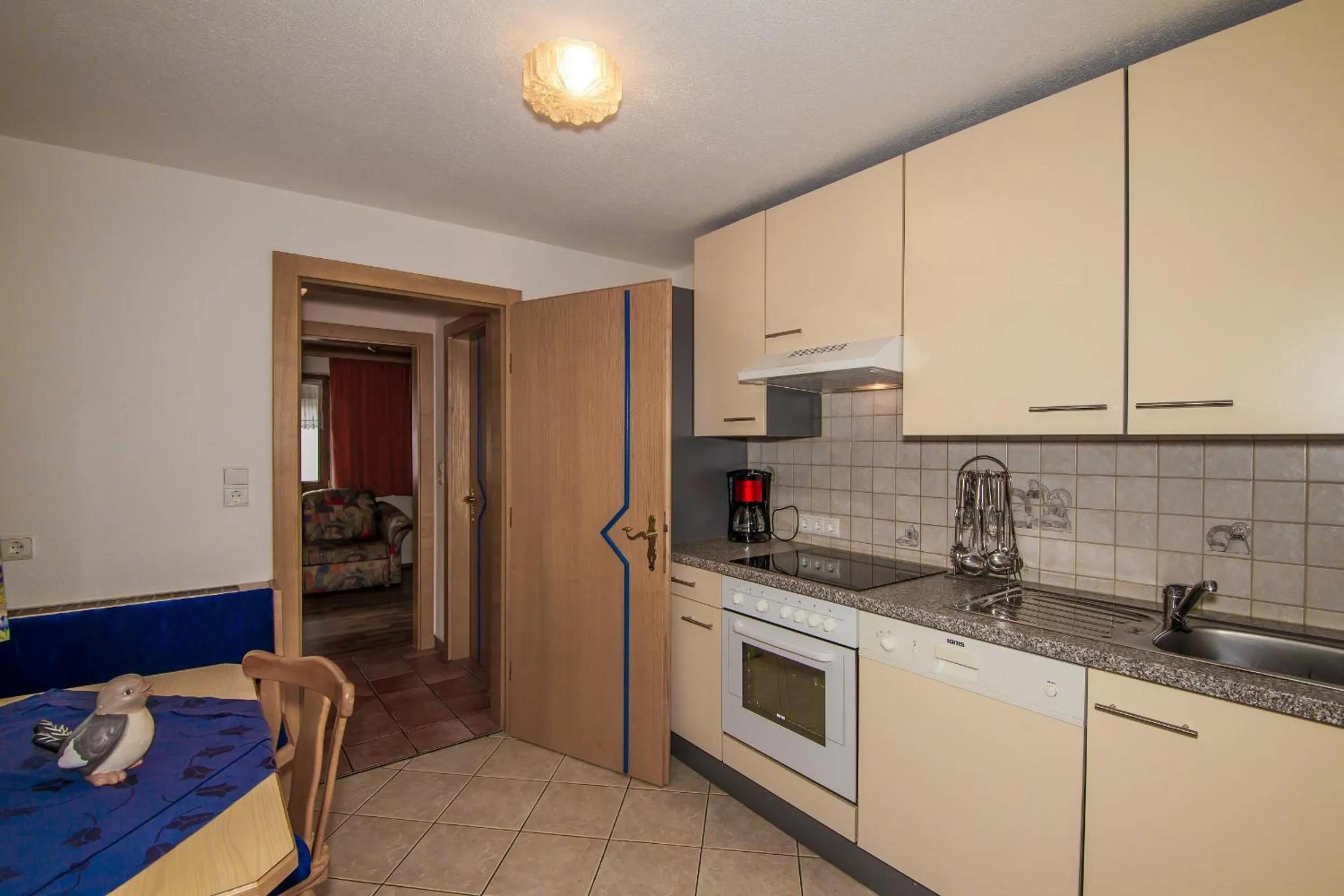 Kitchen or kitchenette in Appartement Sporthütte Fiegl