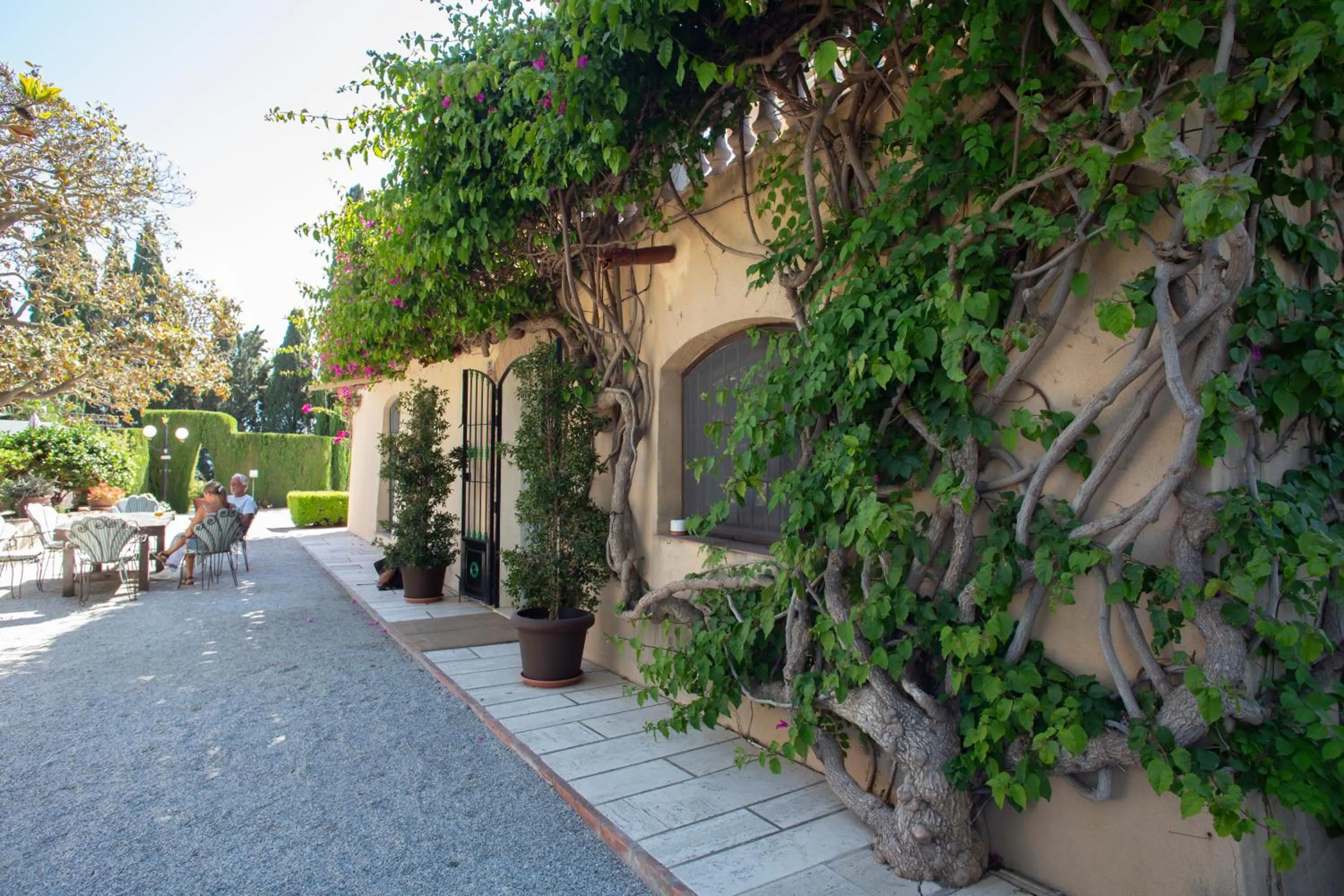 Property building in Casa de los Bates