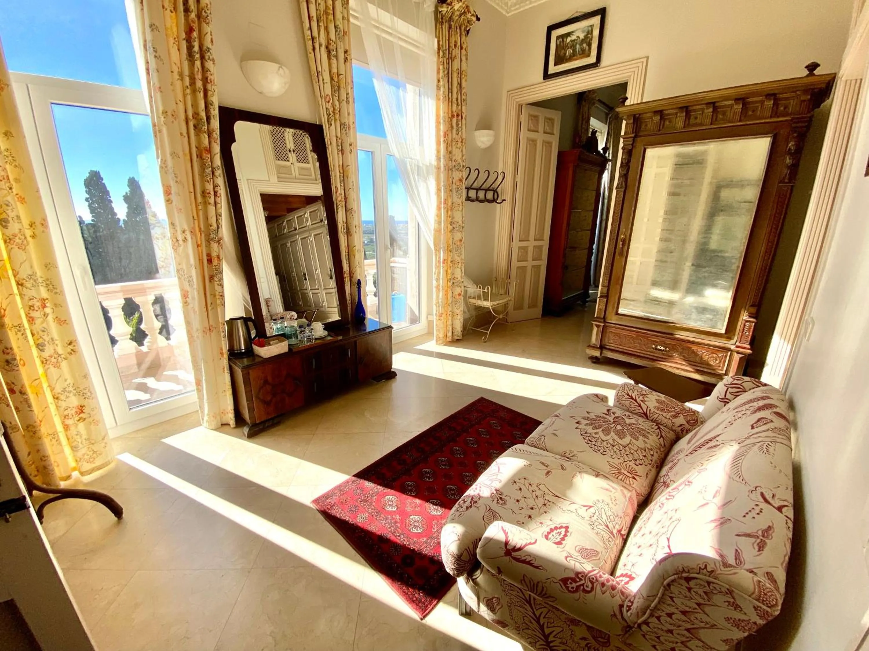 Living room, Bed in Casa de los Bates