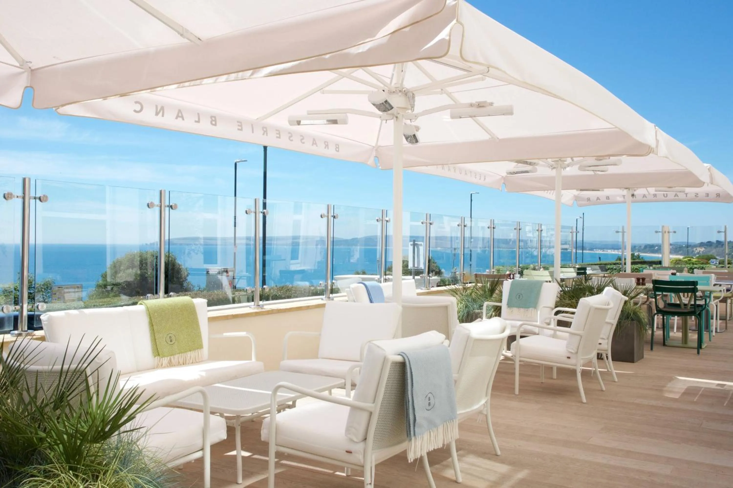 Restaurant/places to eat in Bournemouth Highcliff Marriott Hotel