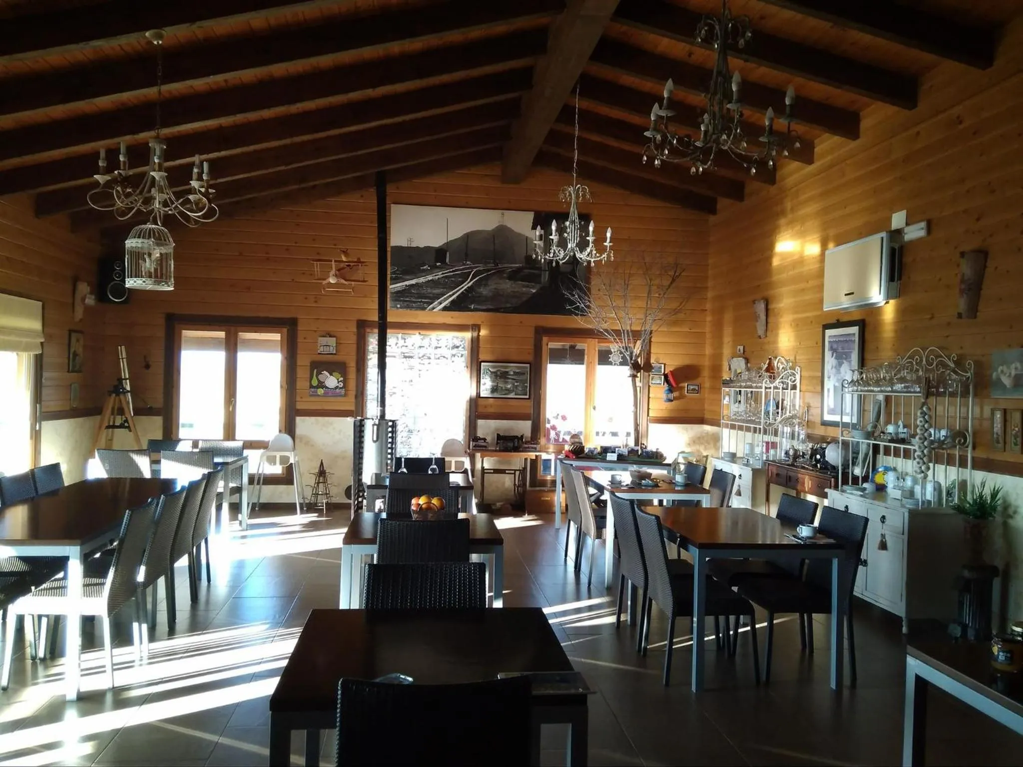 Restaurant/places to eat in Casa del Valle, Lodges