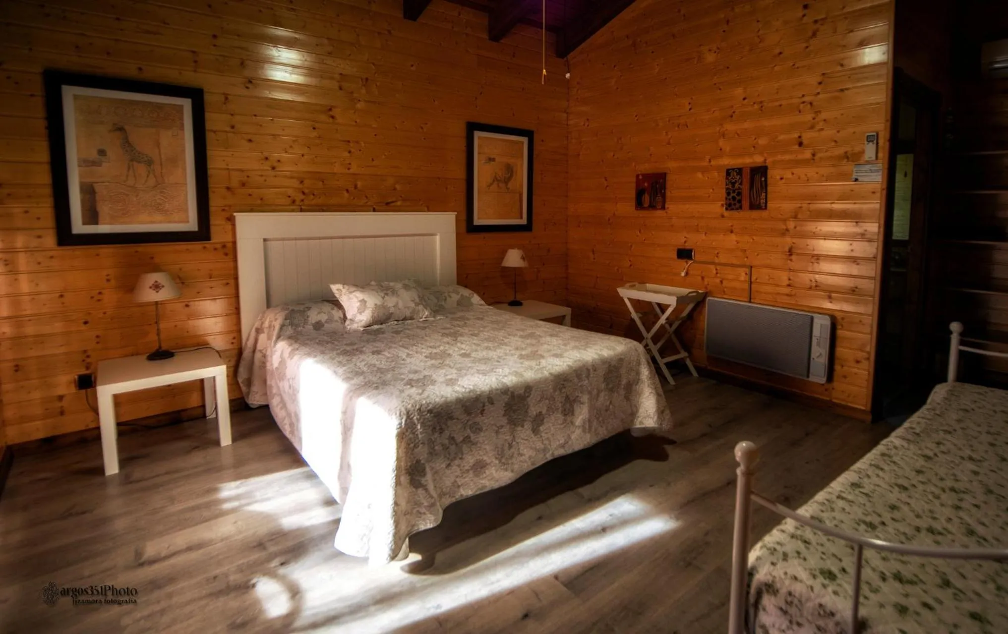 Photo of the whole room, Bed in Casa del Valle, Lodges
