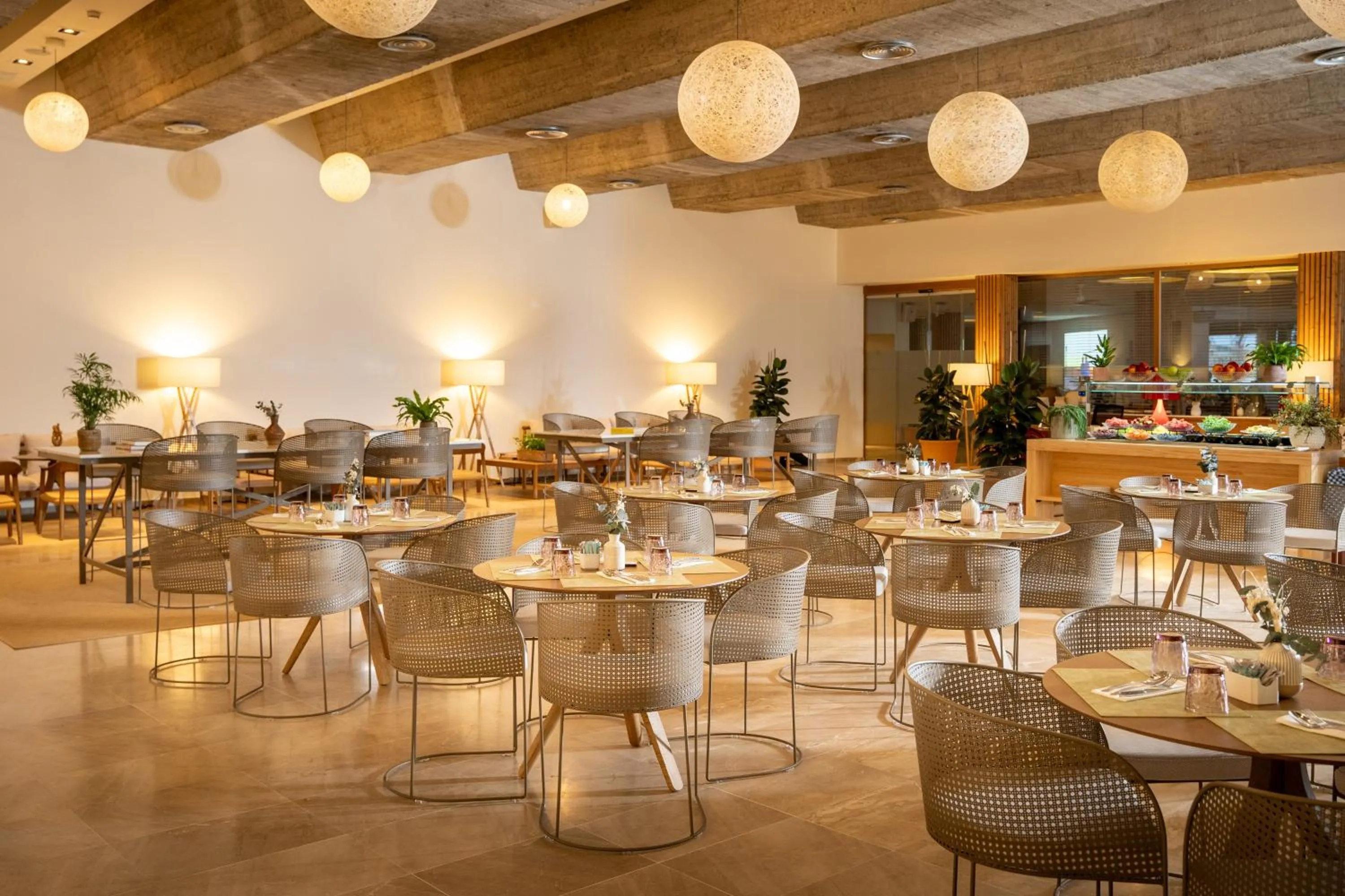 Restaurant/places to eat in Meliá South Beach