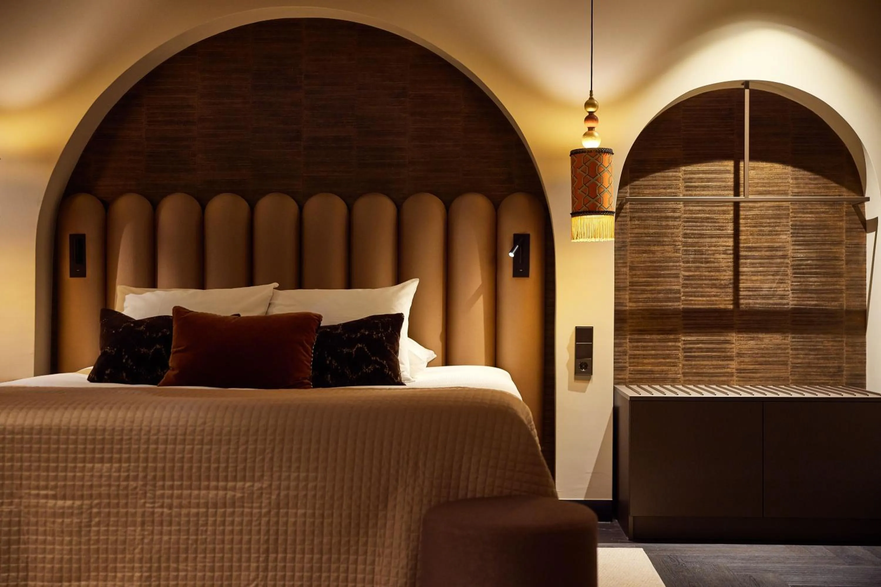 Bed in Van der Valk Hotel Groningen Zuidbroek