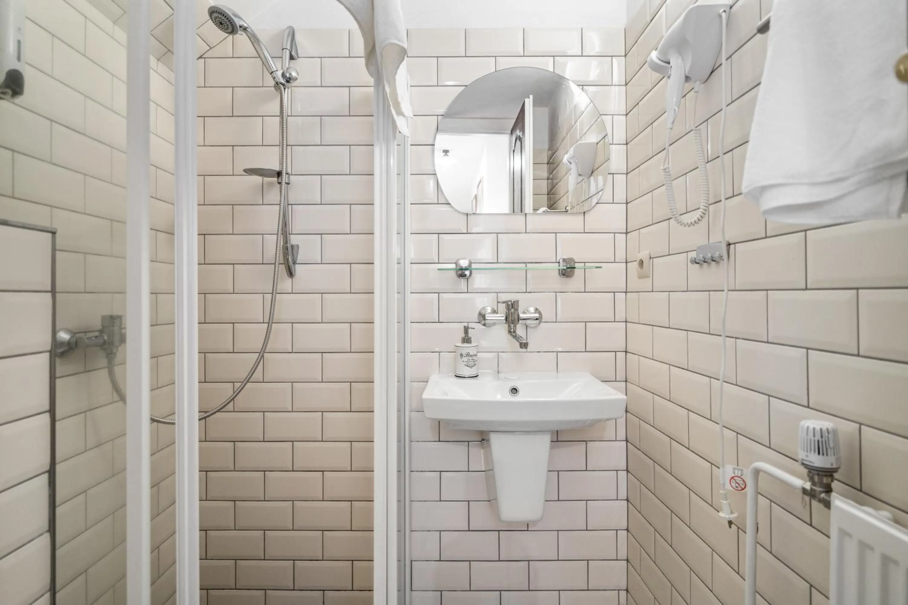 Bathroom in Pension Regina