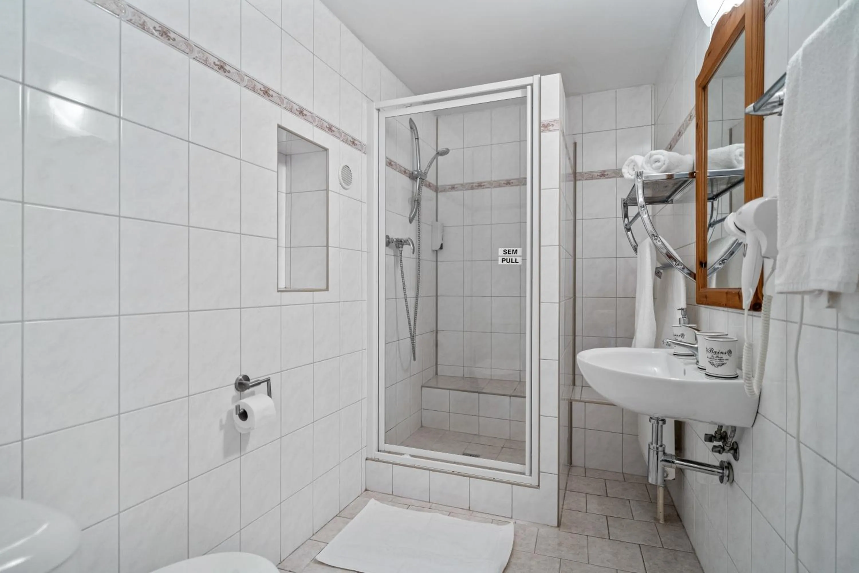 Bathroom in Pension Regina