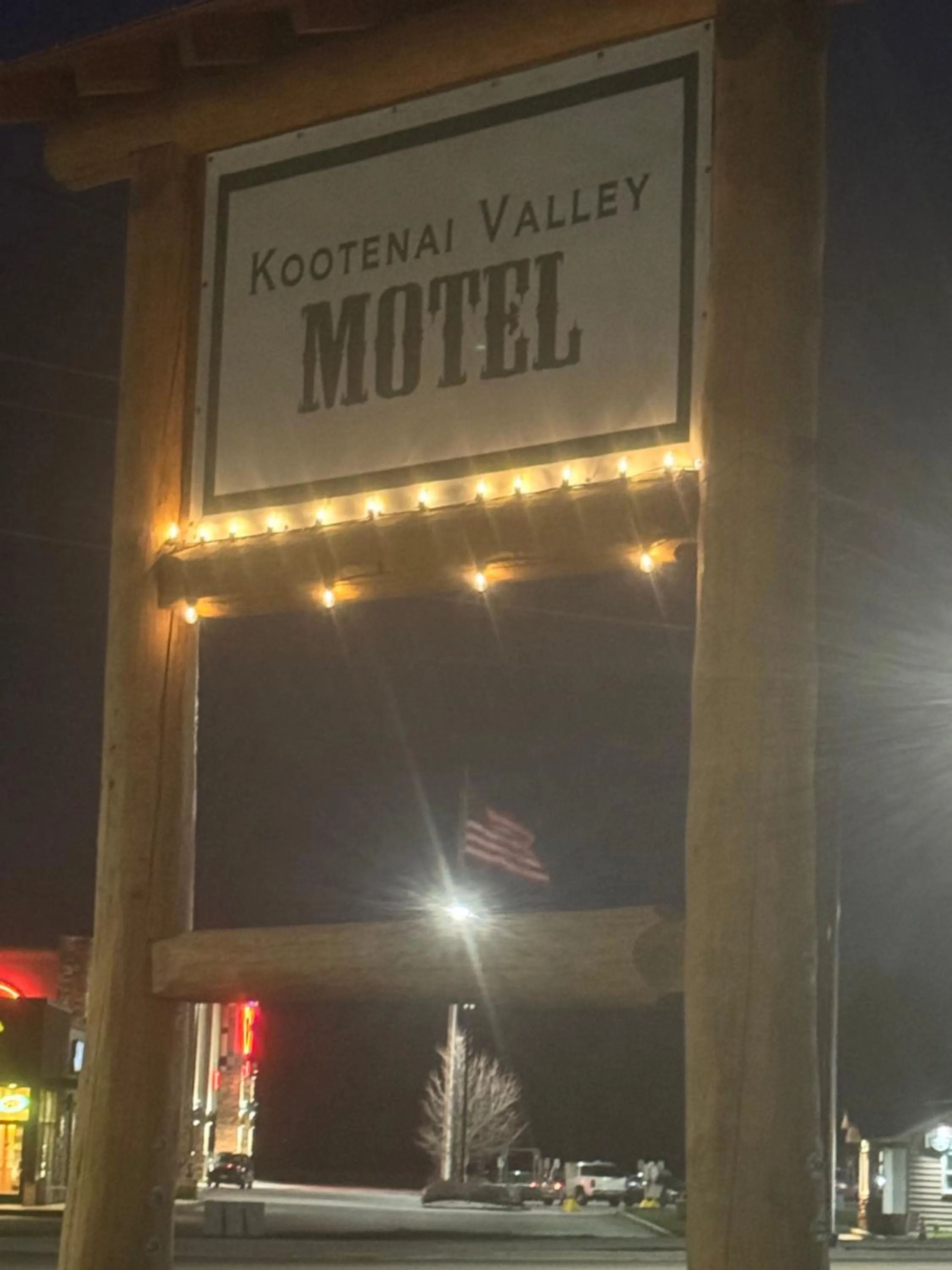 Kootenai Valley Motel
