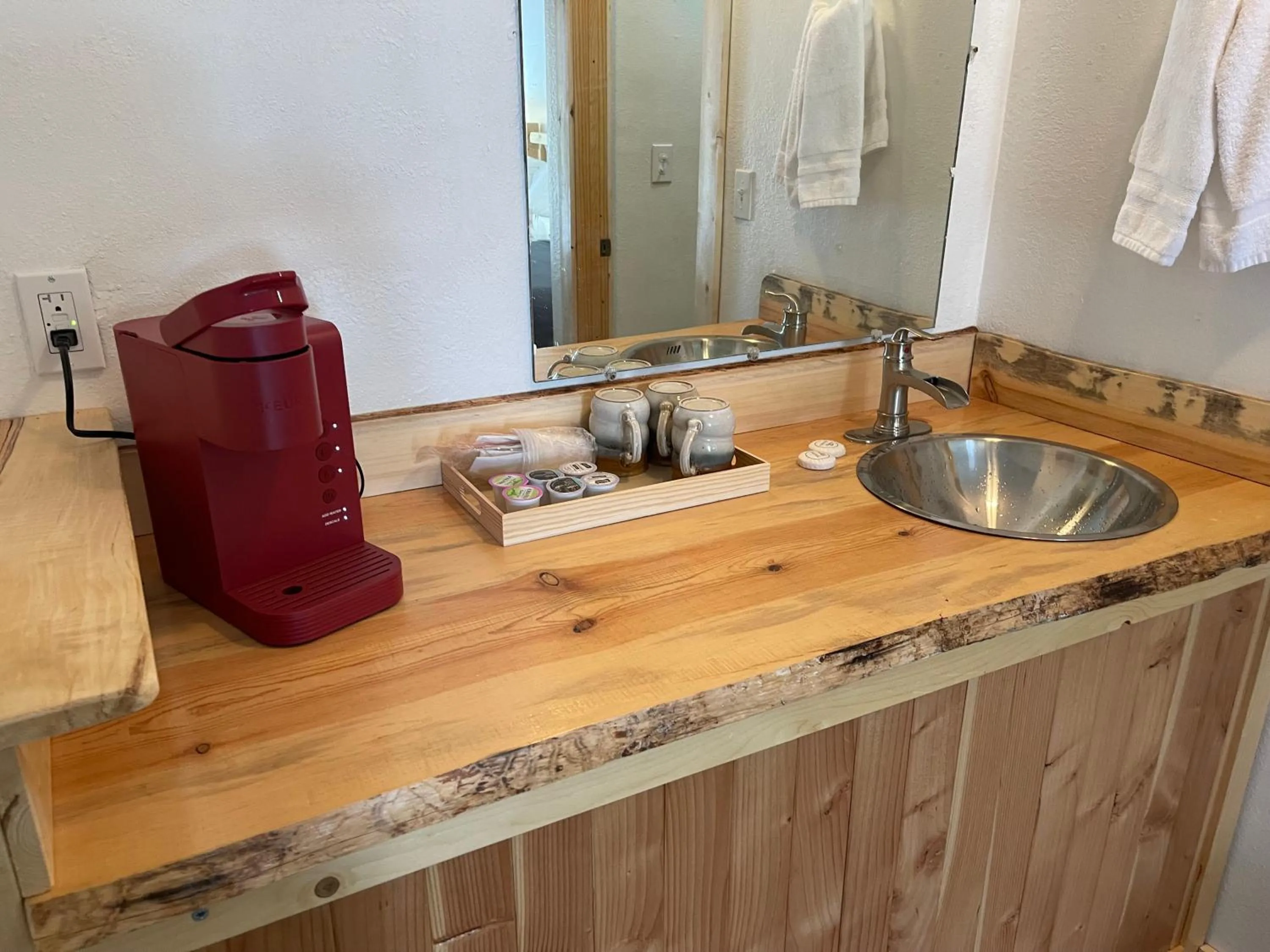 Kootenai Valley Motel