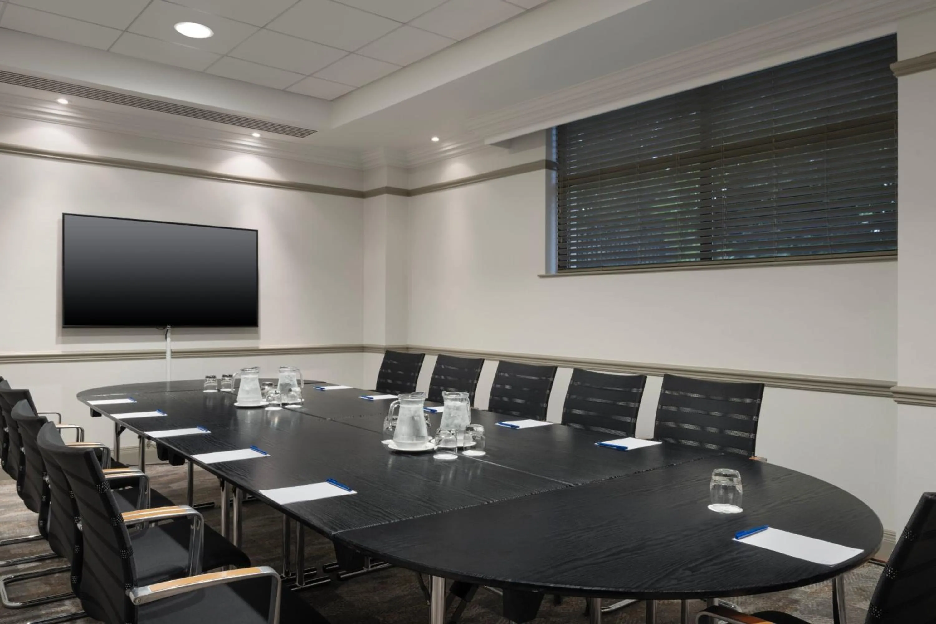 Swimming pool in Delta Hotels by Marriott Liverpool City Centre