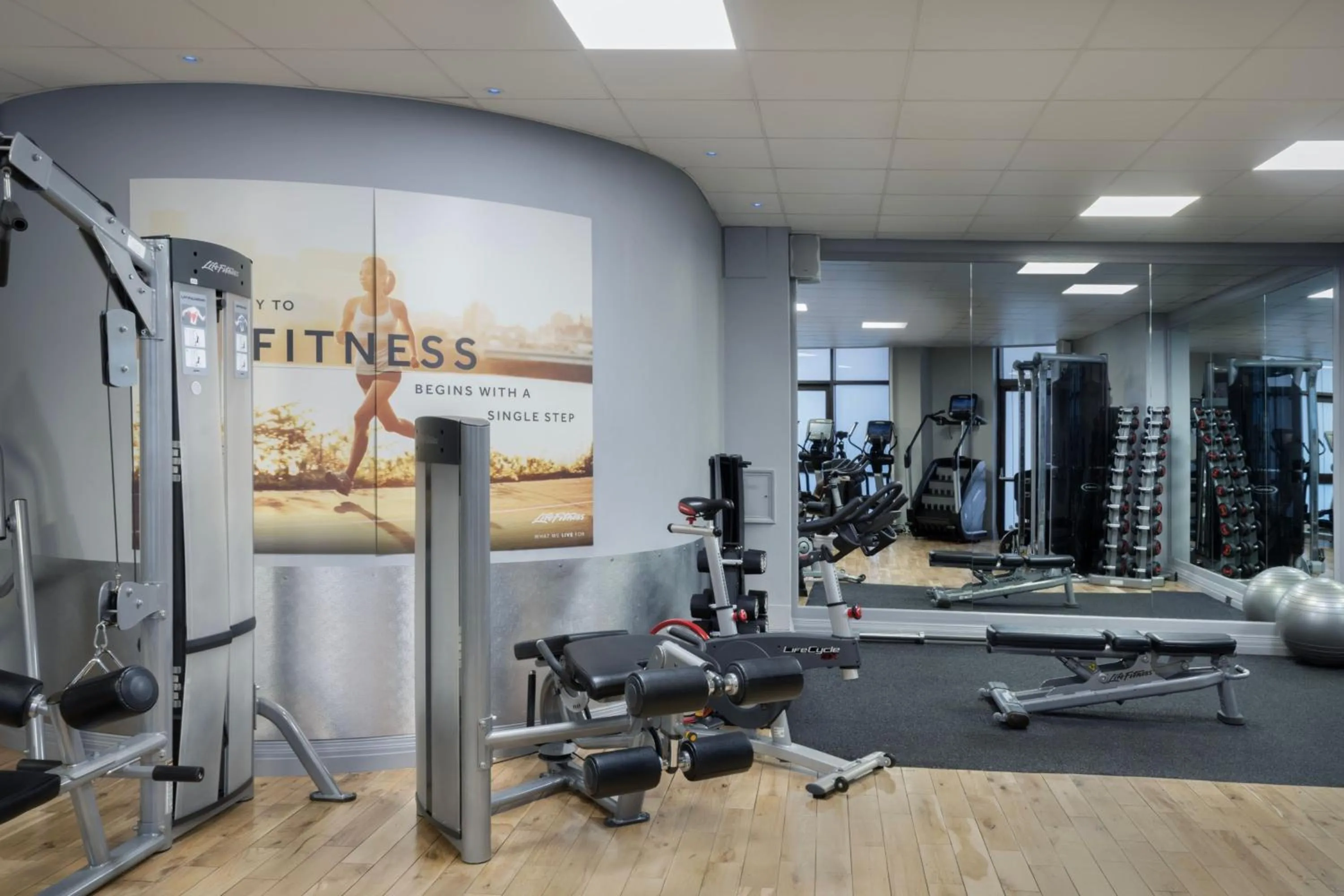 Swimming pool in Delta Hotels by Marriott Liverpool City Centre