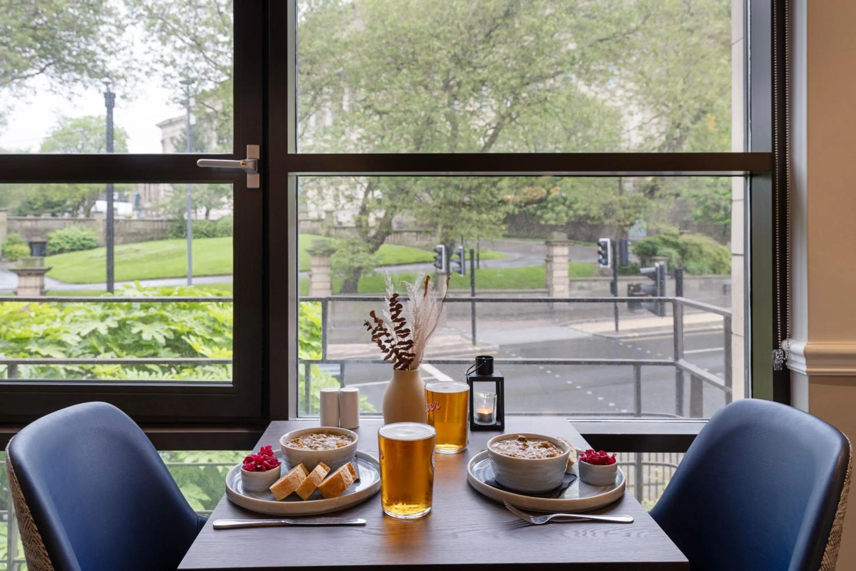 Restaurant/places to eat in Delta Hotels by Marriott Liverpool City Centre