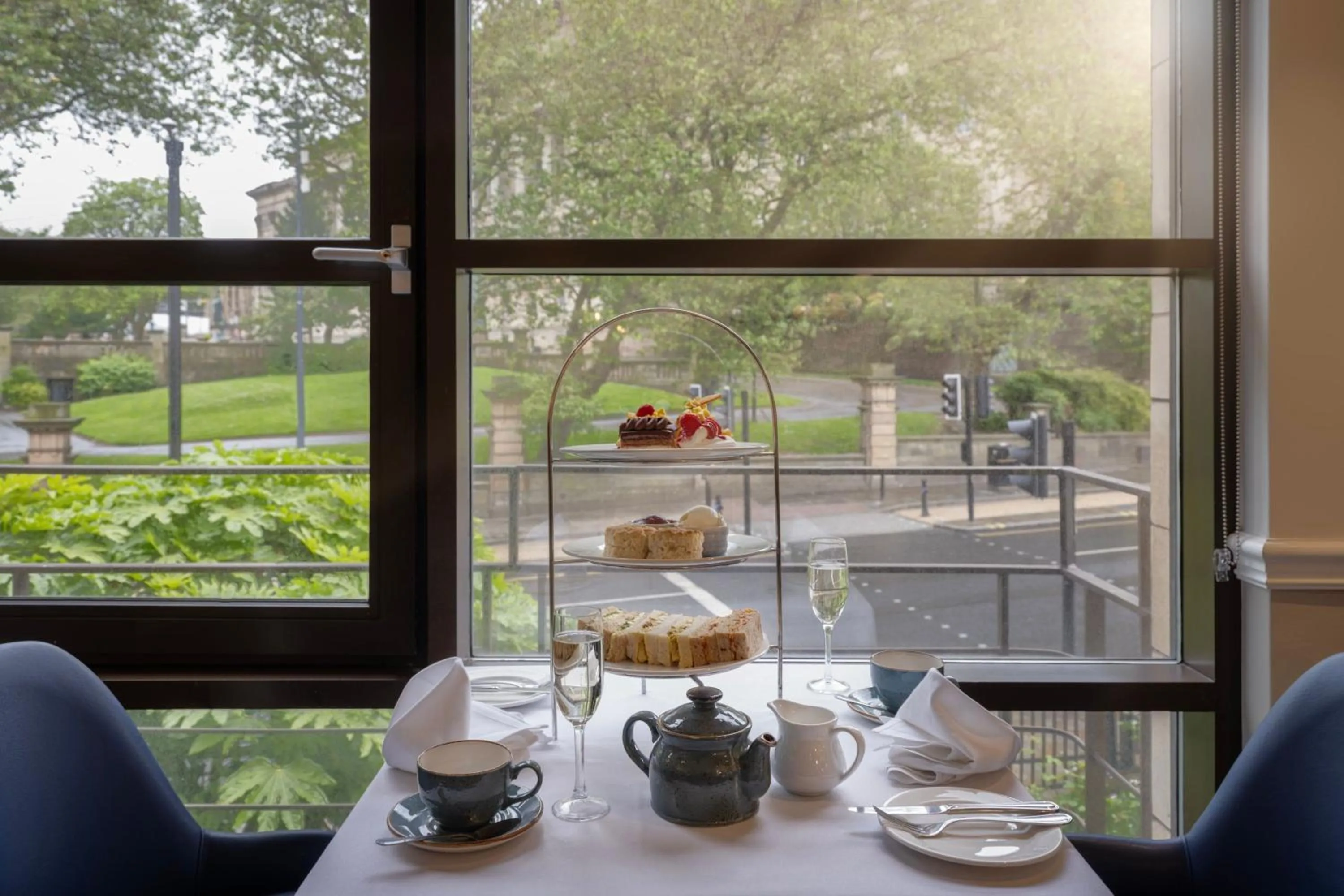 Restaurant/places to eat in Delta Hotels by Marriott Liverpool City Centre