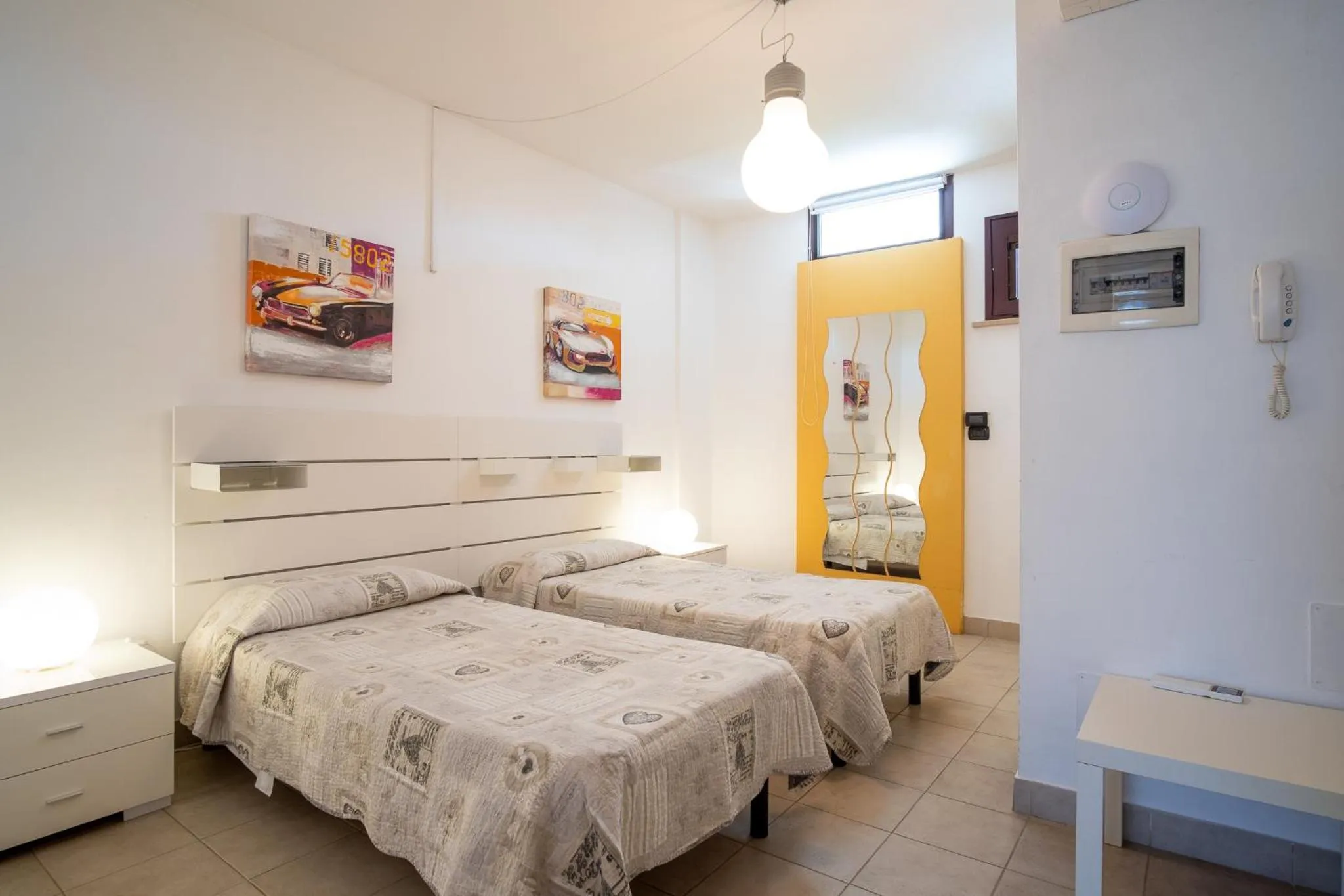 Bed in Beverly Park Residence