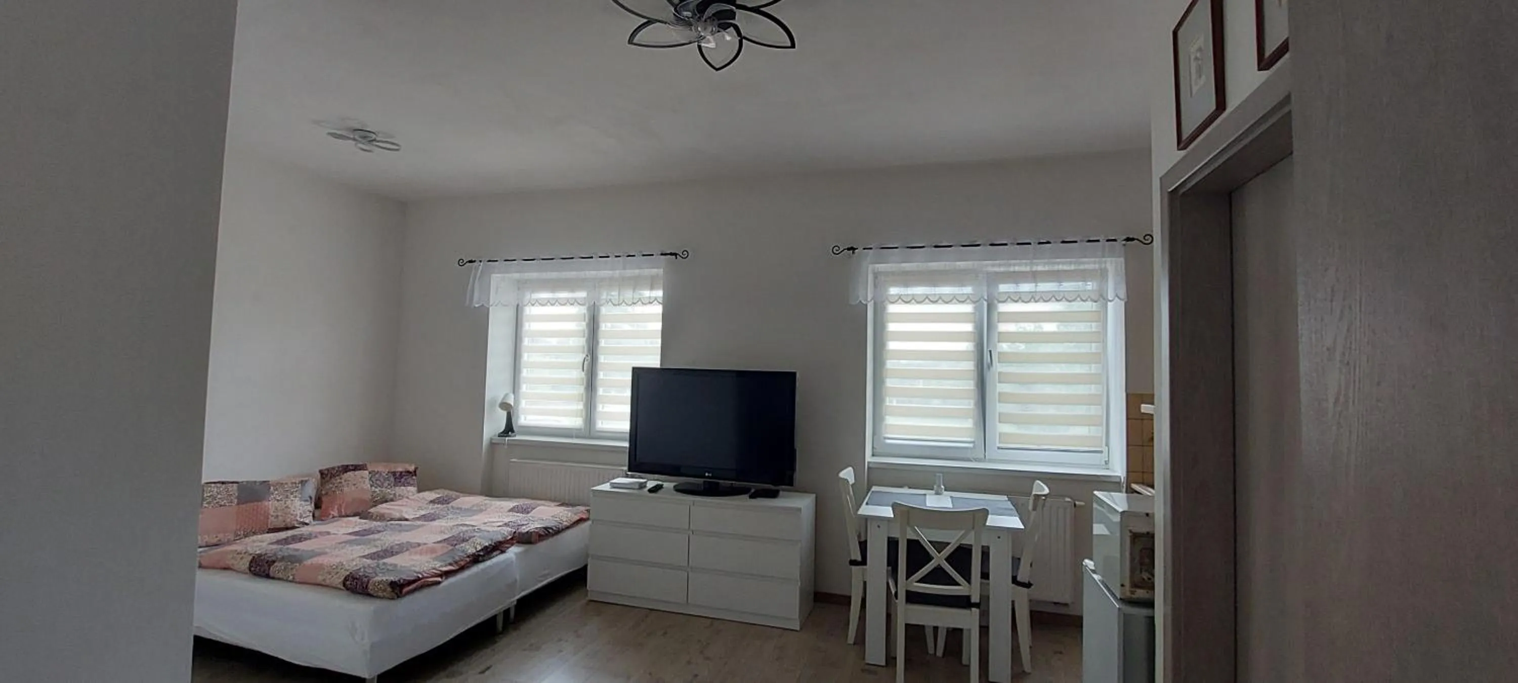 Photo of the whole room, Bed in Penzion-Na Navsi