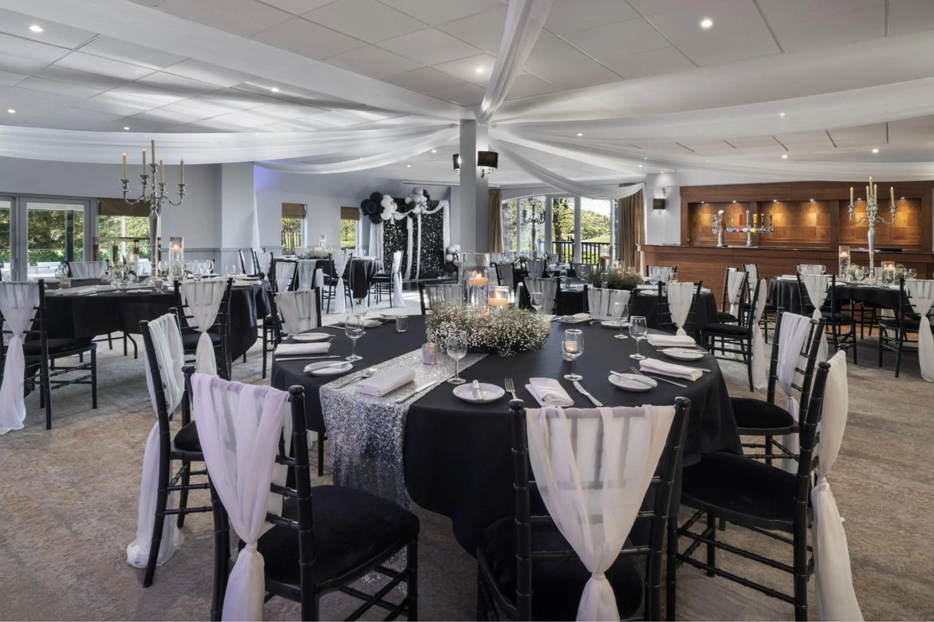 Lounge or bar in Delta Hotels by Marriott Worsley Park Country Club