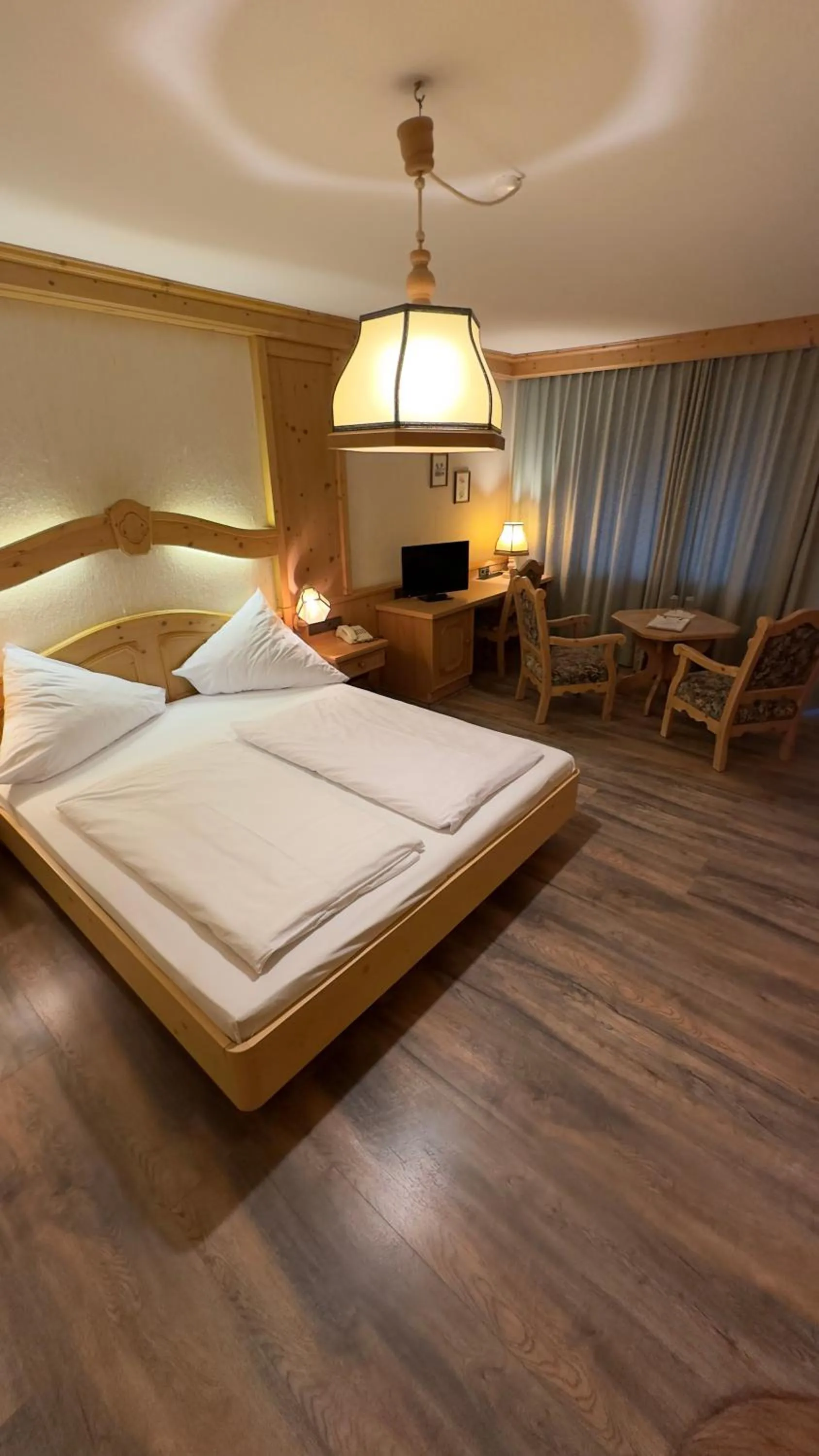 Bed in Hotel Alpenrose
