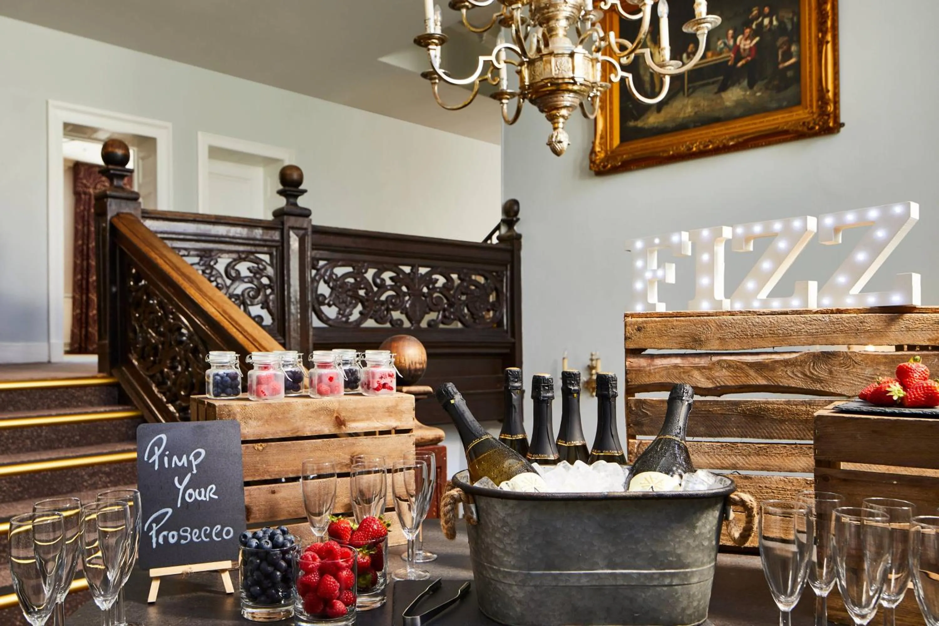 Lounge or bar in Delta Hotels by Marriott Durham Royal County