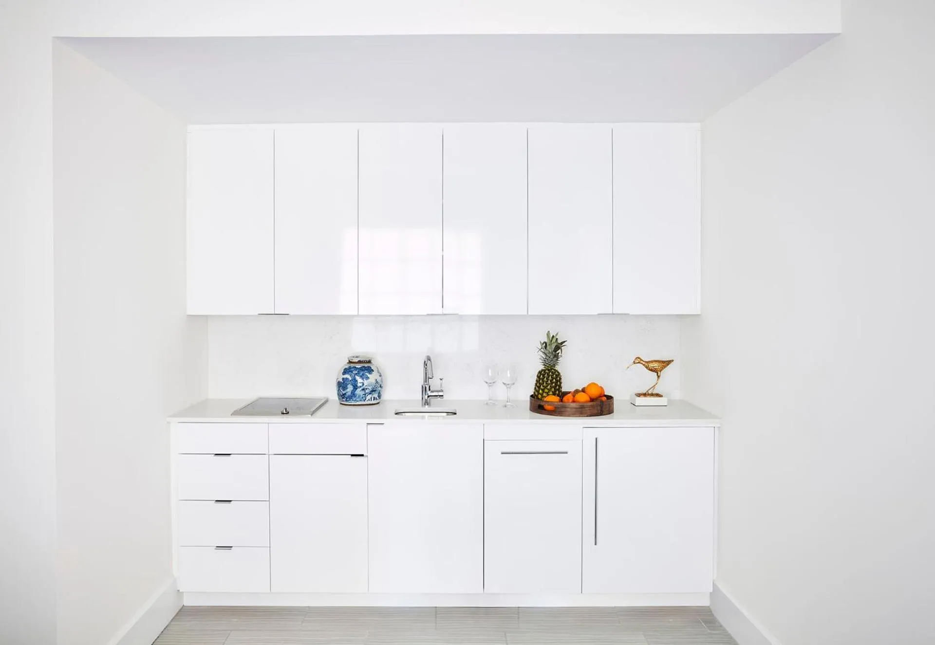 Kitchen or kitchenette in Isla Bella Beach Resort & Spa - Florida Keys