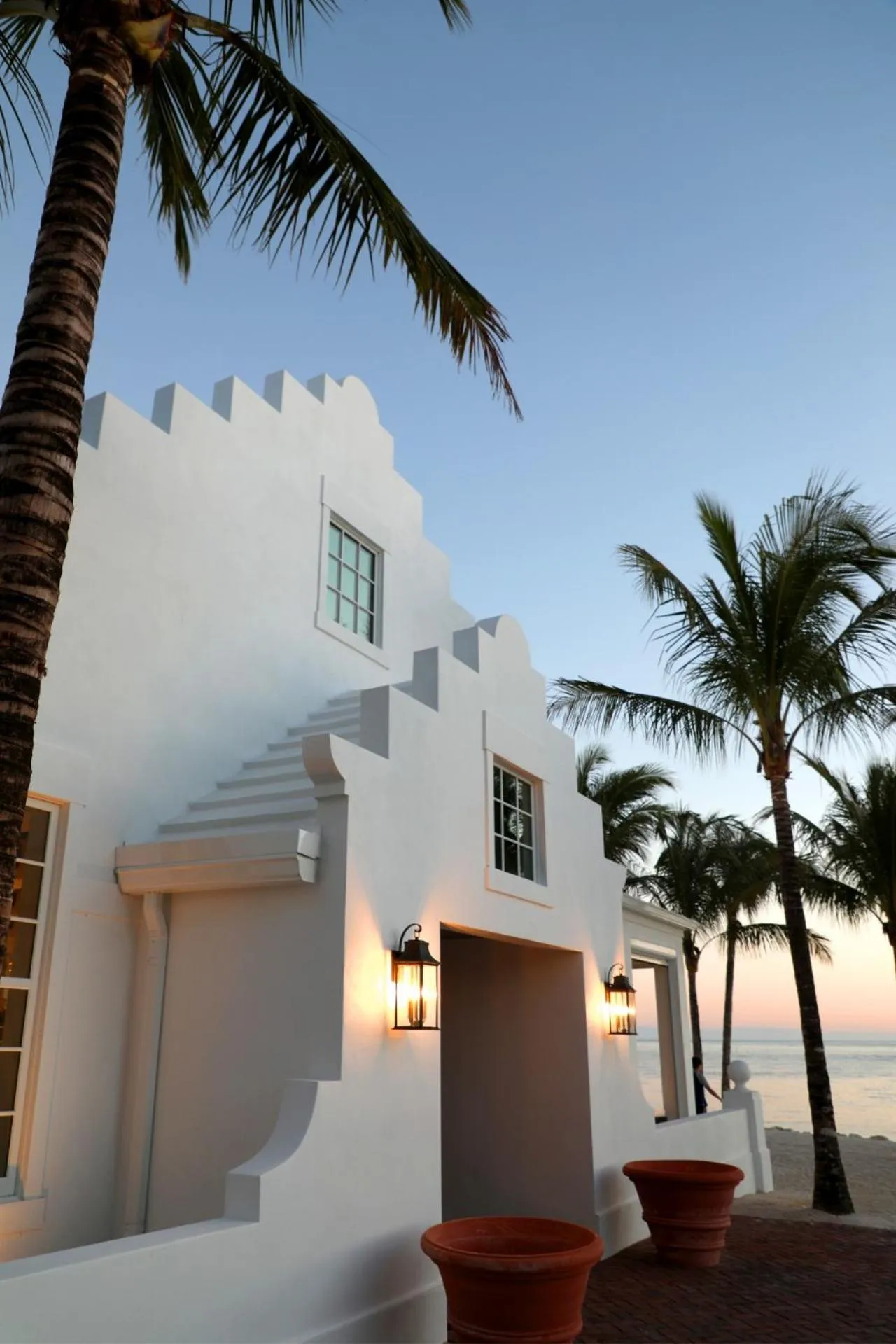 Property building in Isla Bella Beach Resort & Spa - Florida Keys