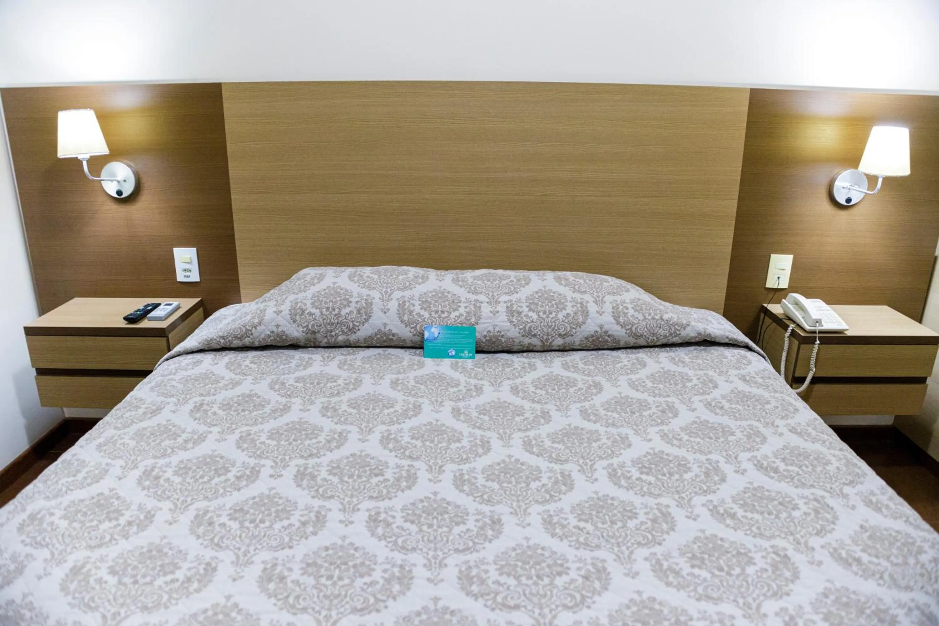 Bed in Hotel Premium Pirassununga