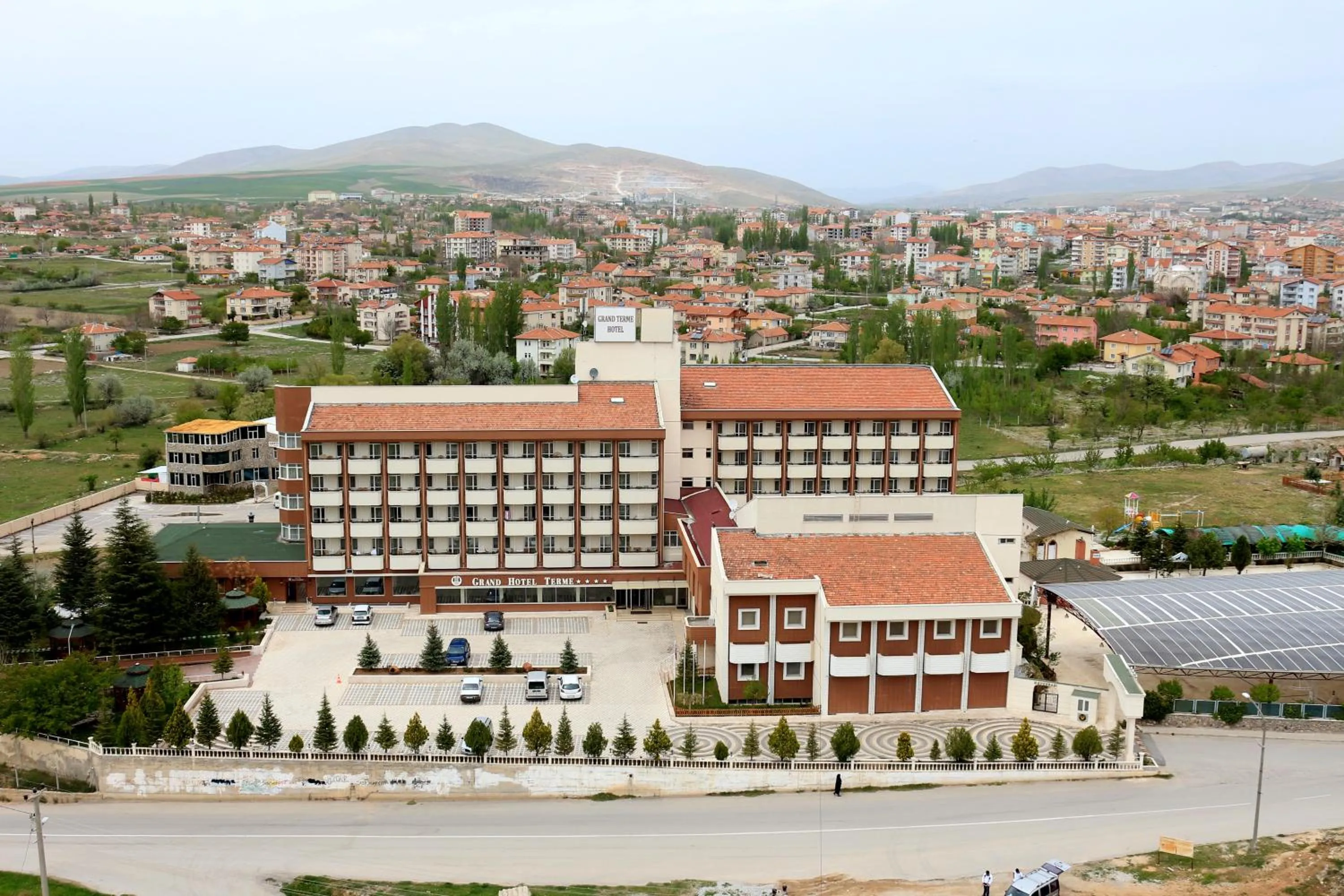 Facade/entrance in Grand Terme Hotel