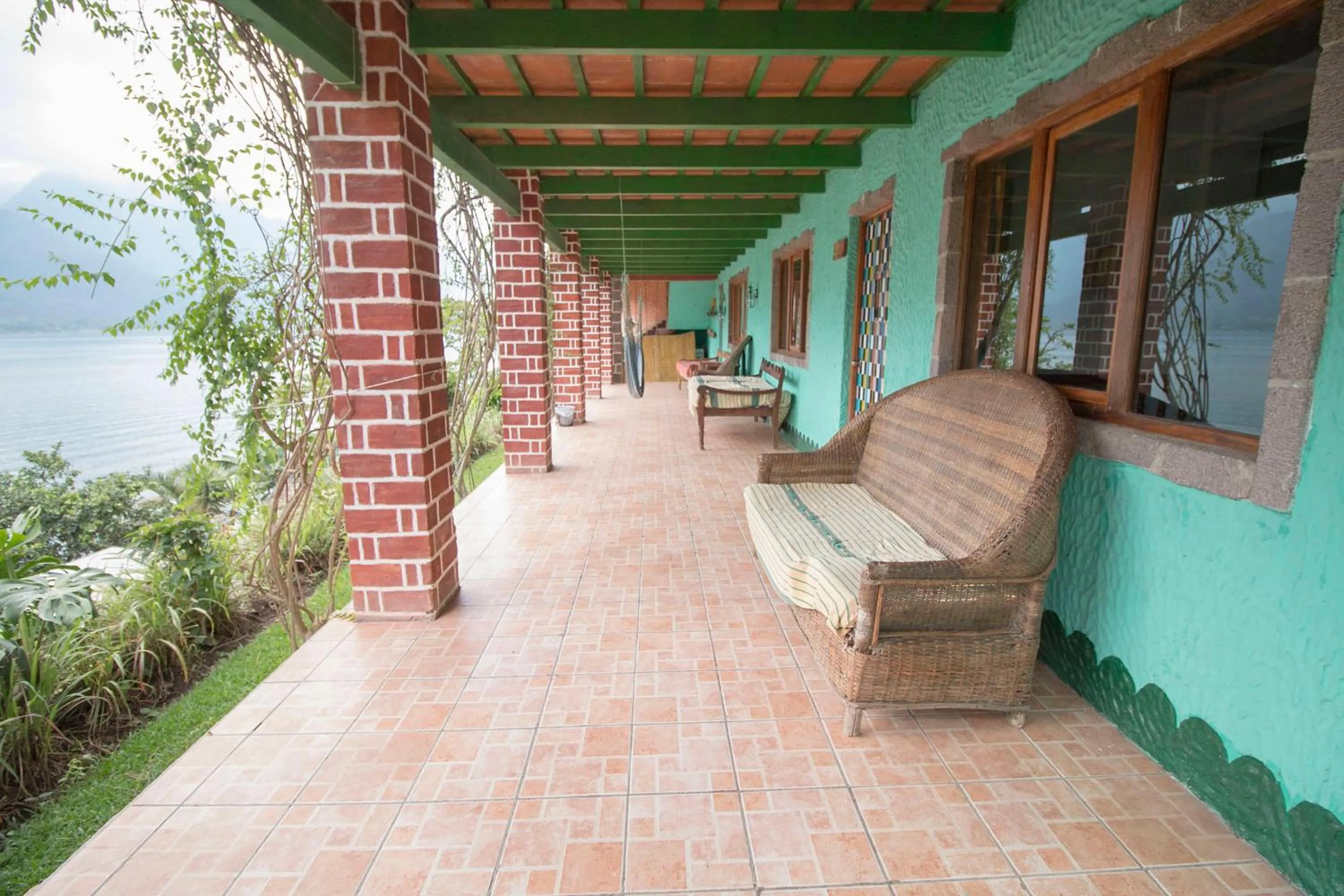 Area and facilities in Eco Hotel Uxlabil Atitlan