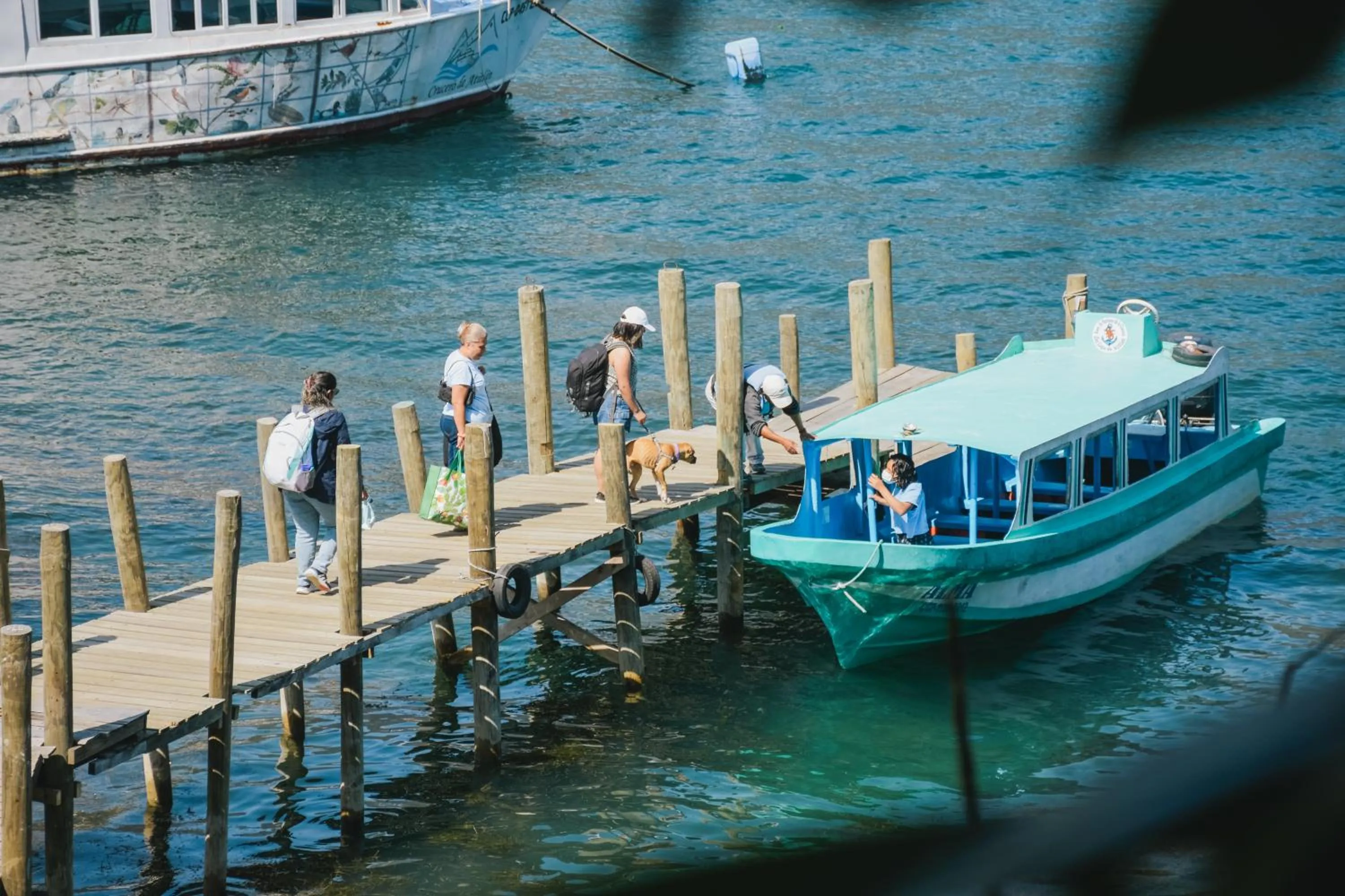 People in Eco Hotel Uxlabil Atitlan