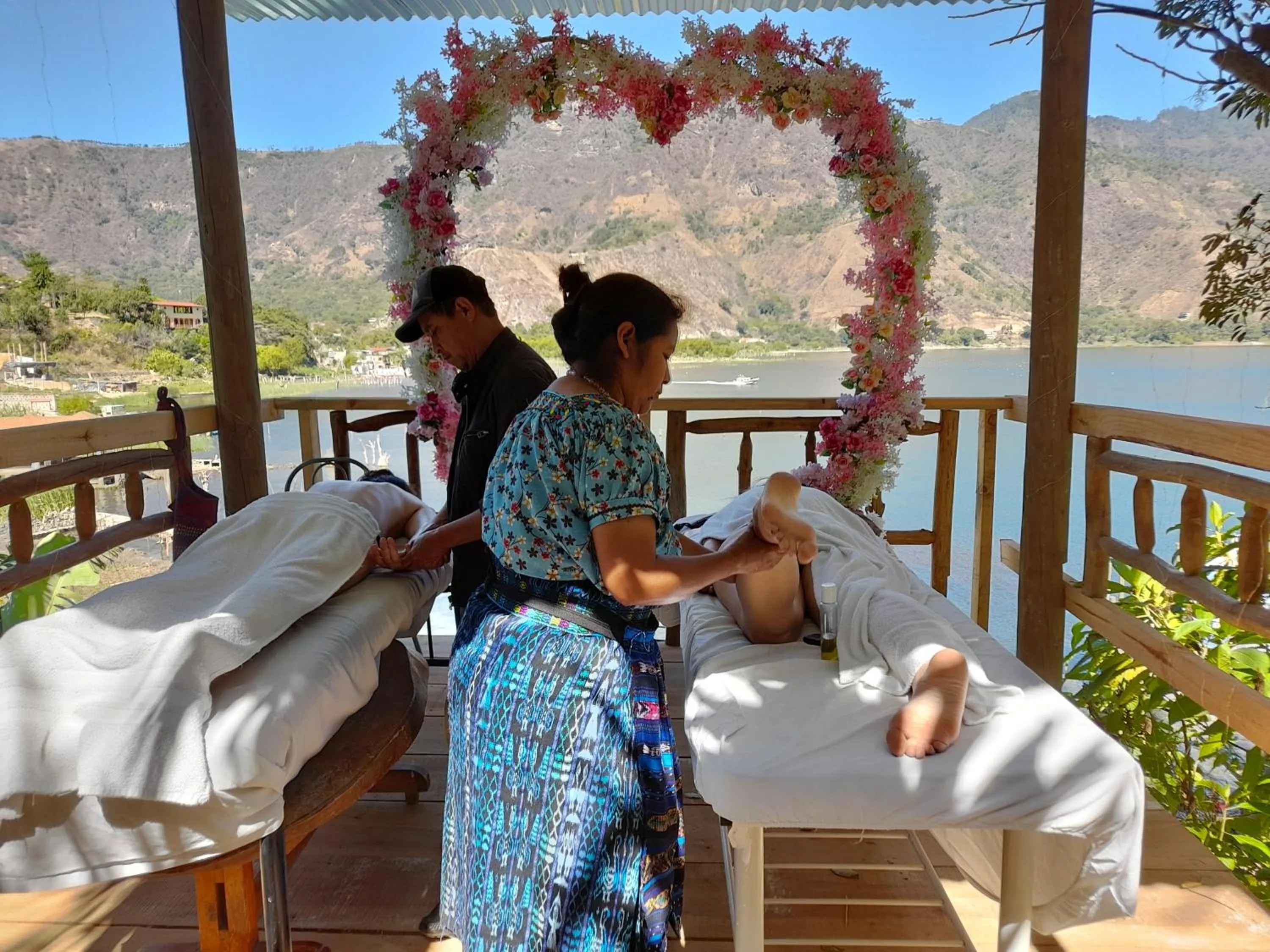 Massage in Eco Hotel Uxlabil Atitlan