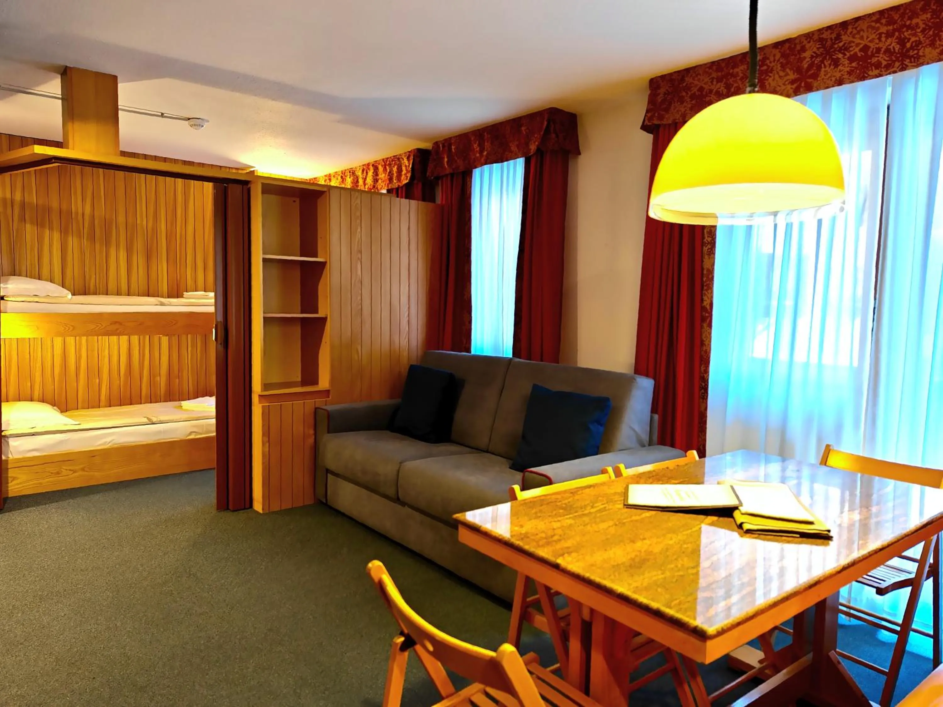 Living room, Bed in Residence Les Coupoles