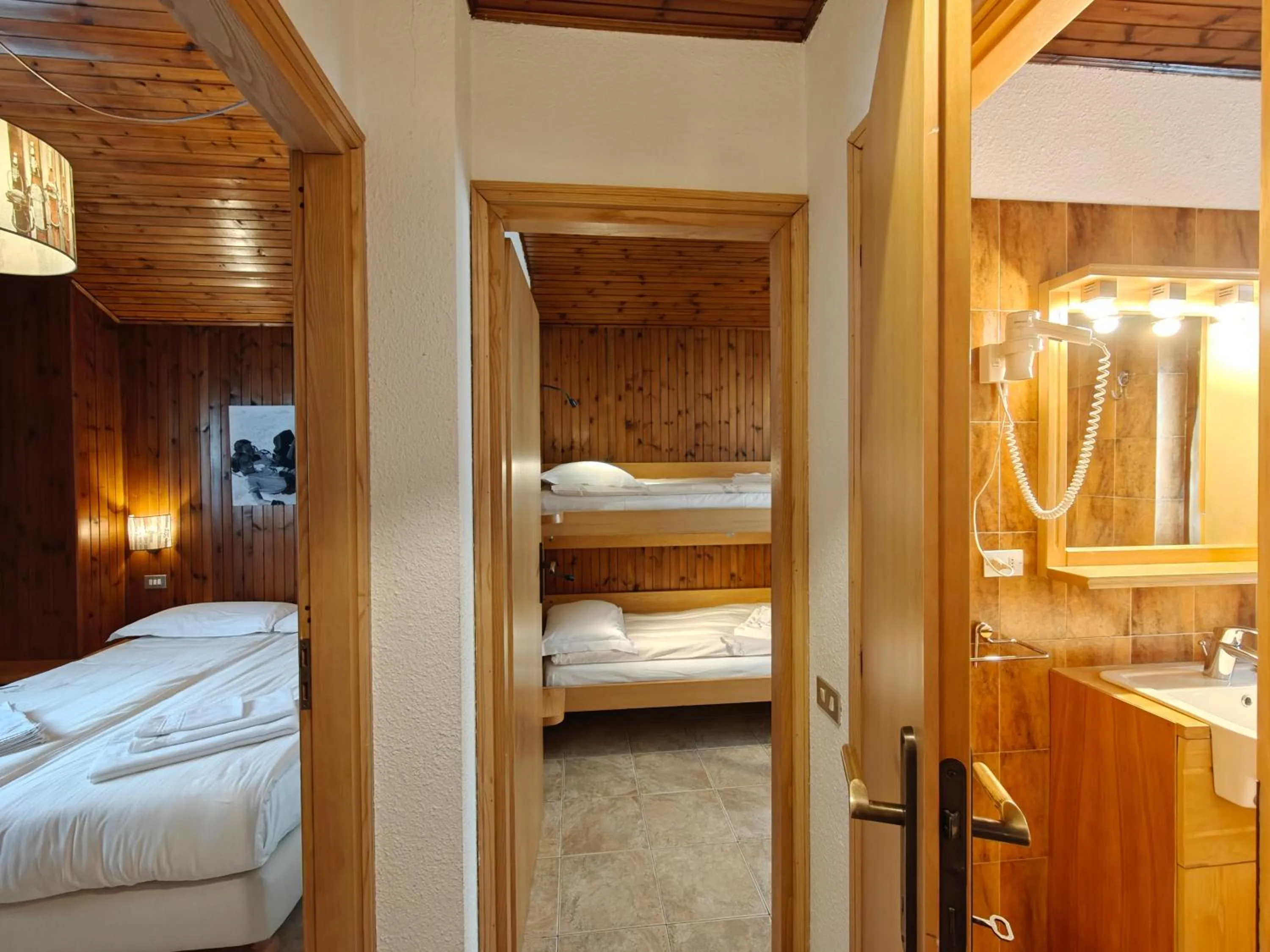 bunk bed, Bed in Residence Les Coupoles