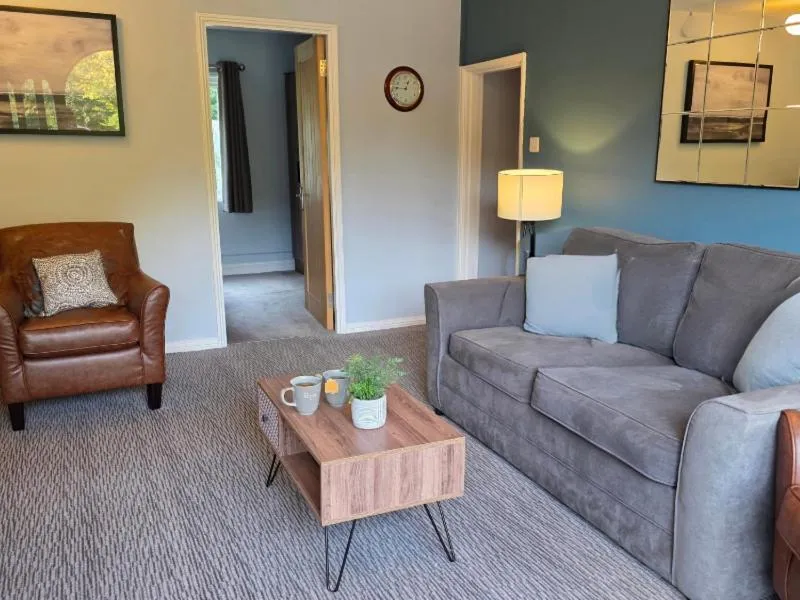 Seating area in Lakeview Manor