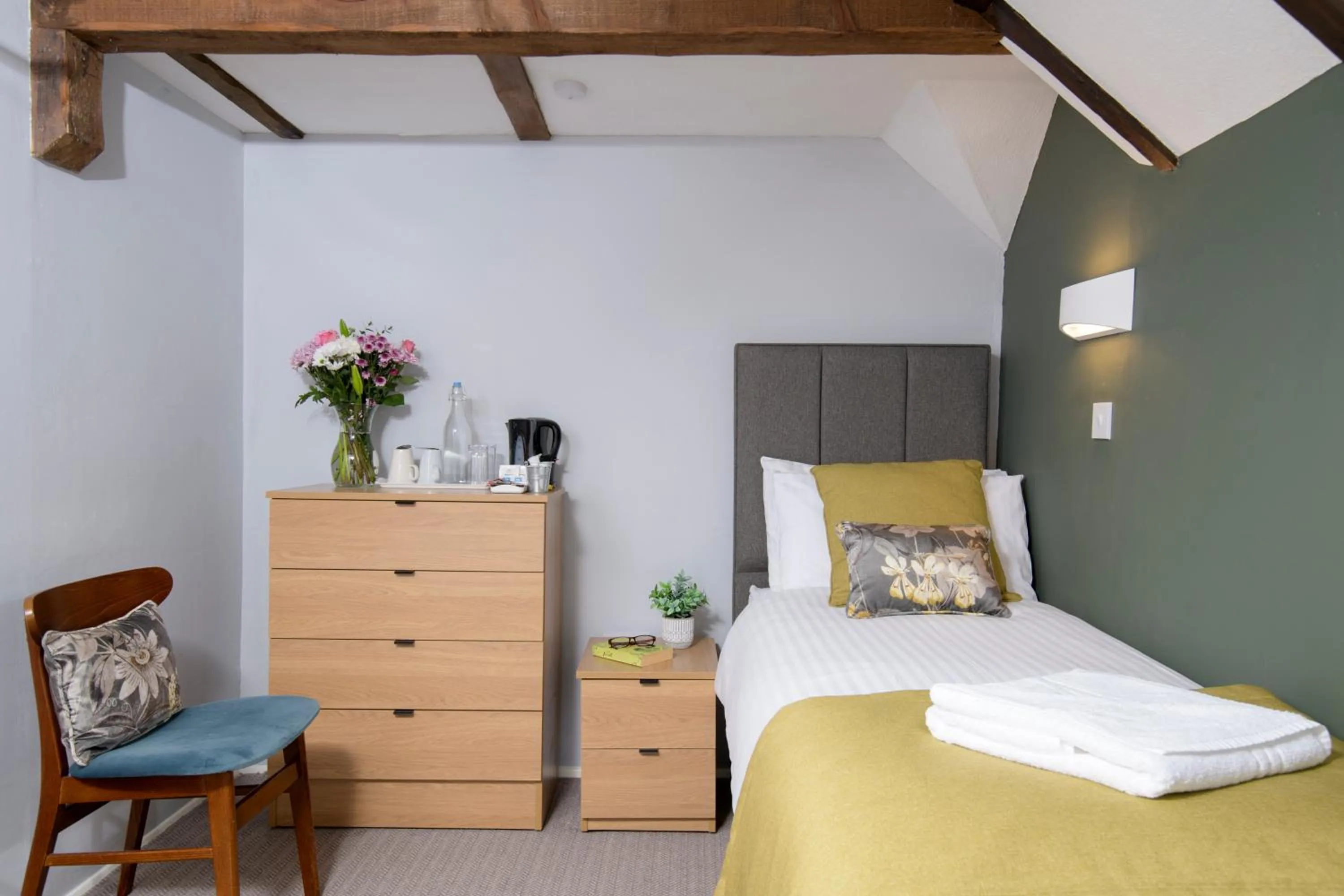 Bed in Lakeview Manor