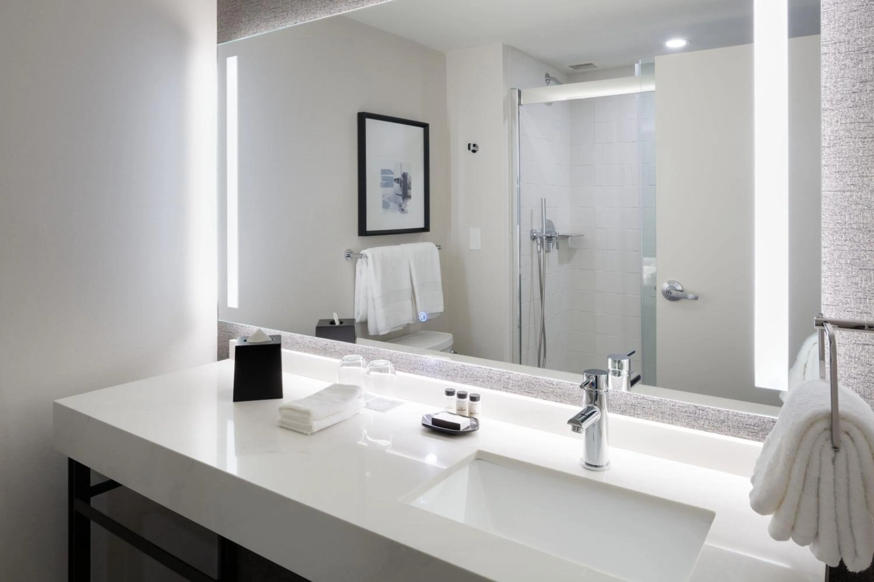 Bathroom in Sheraton Hartford Hotel at Bradley Airport