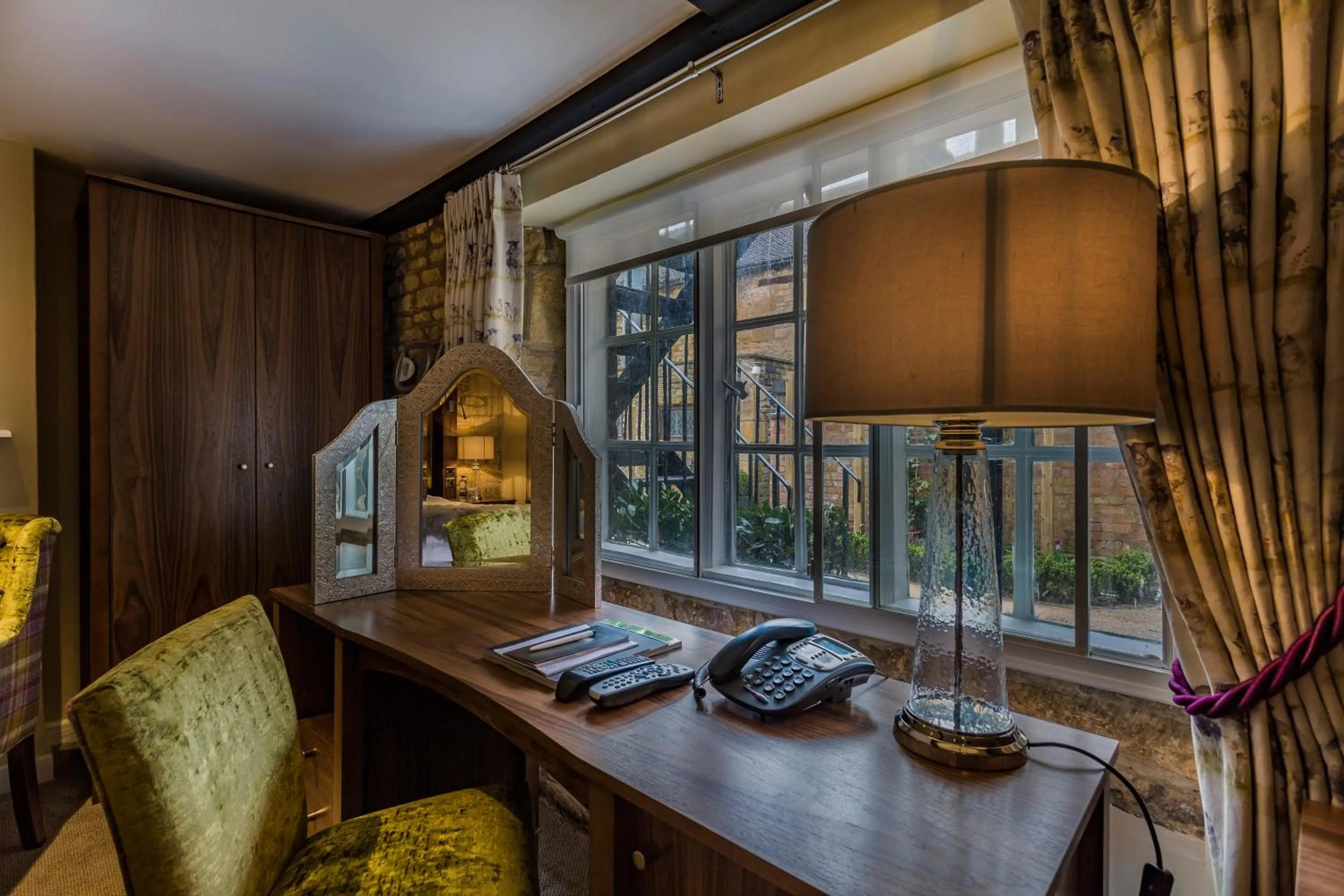 Bedroom in The White Hart Royal, Moreton-in-Marsh, Cotswolds - The Coaching Inn Group