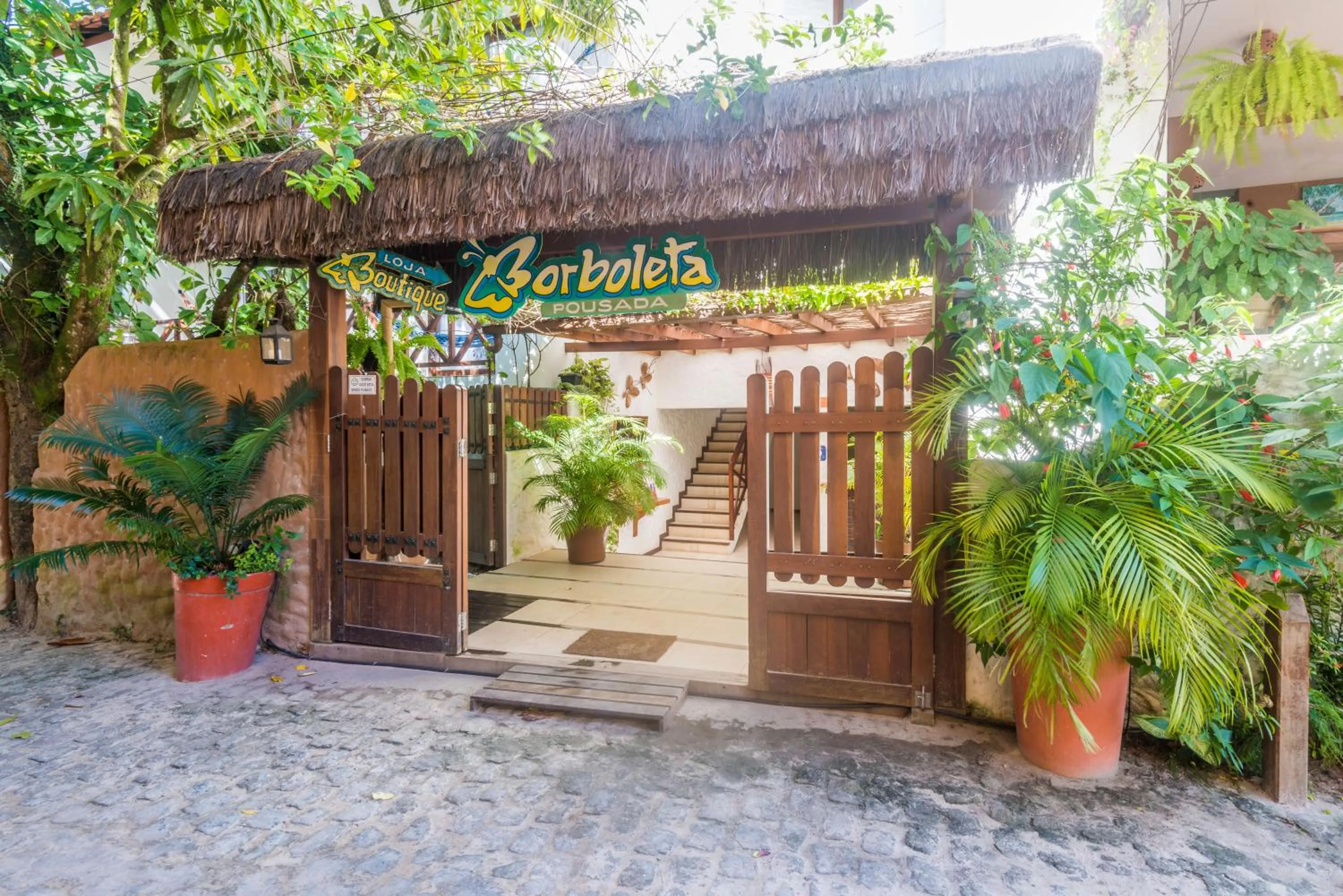 Facade/entrance in Pousada Borboleta