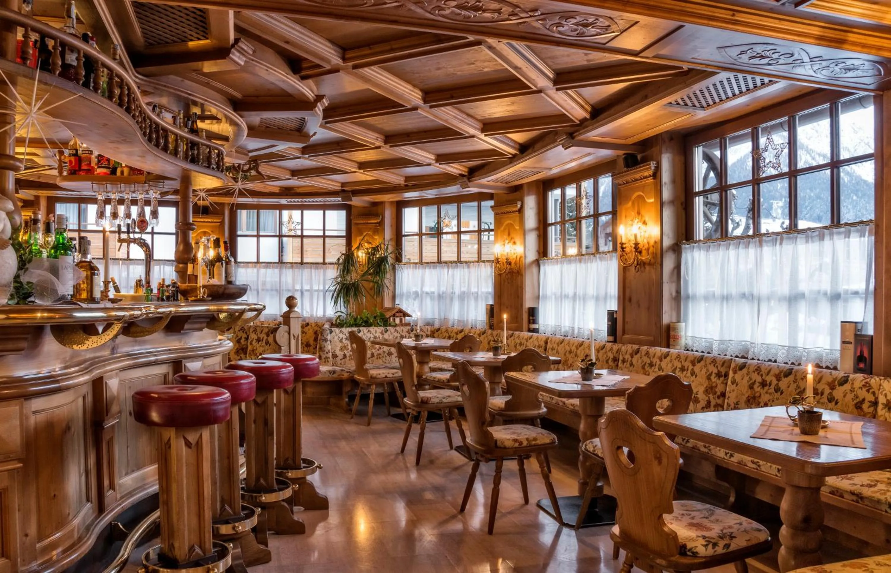 Restaurant/places to eat in Hotel Villa Monica