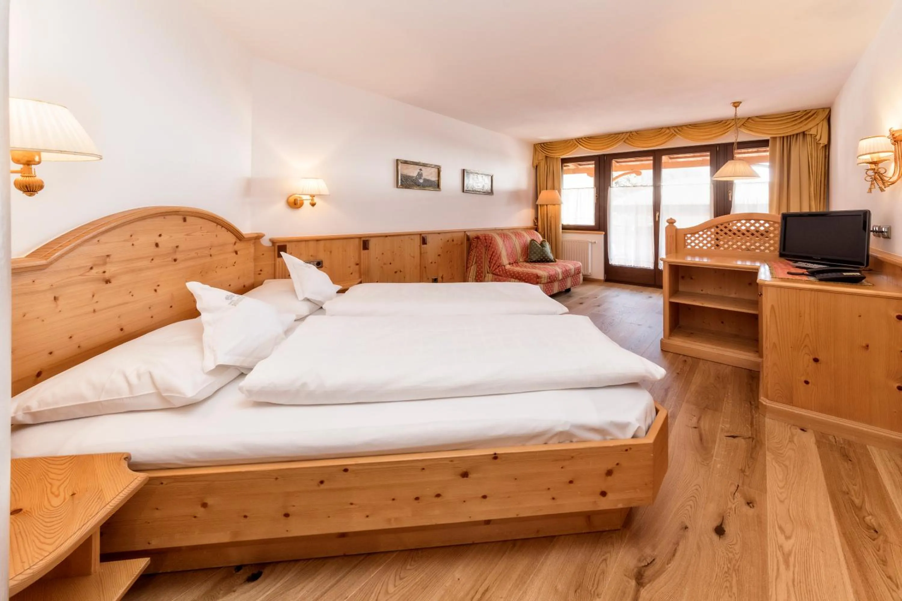 Bedroom, Bed in Hotel Villa Monica