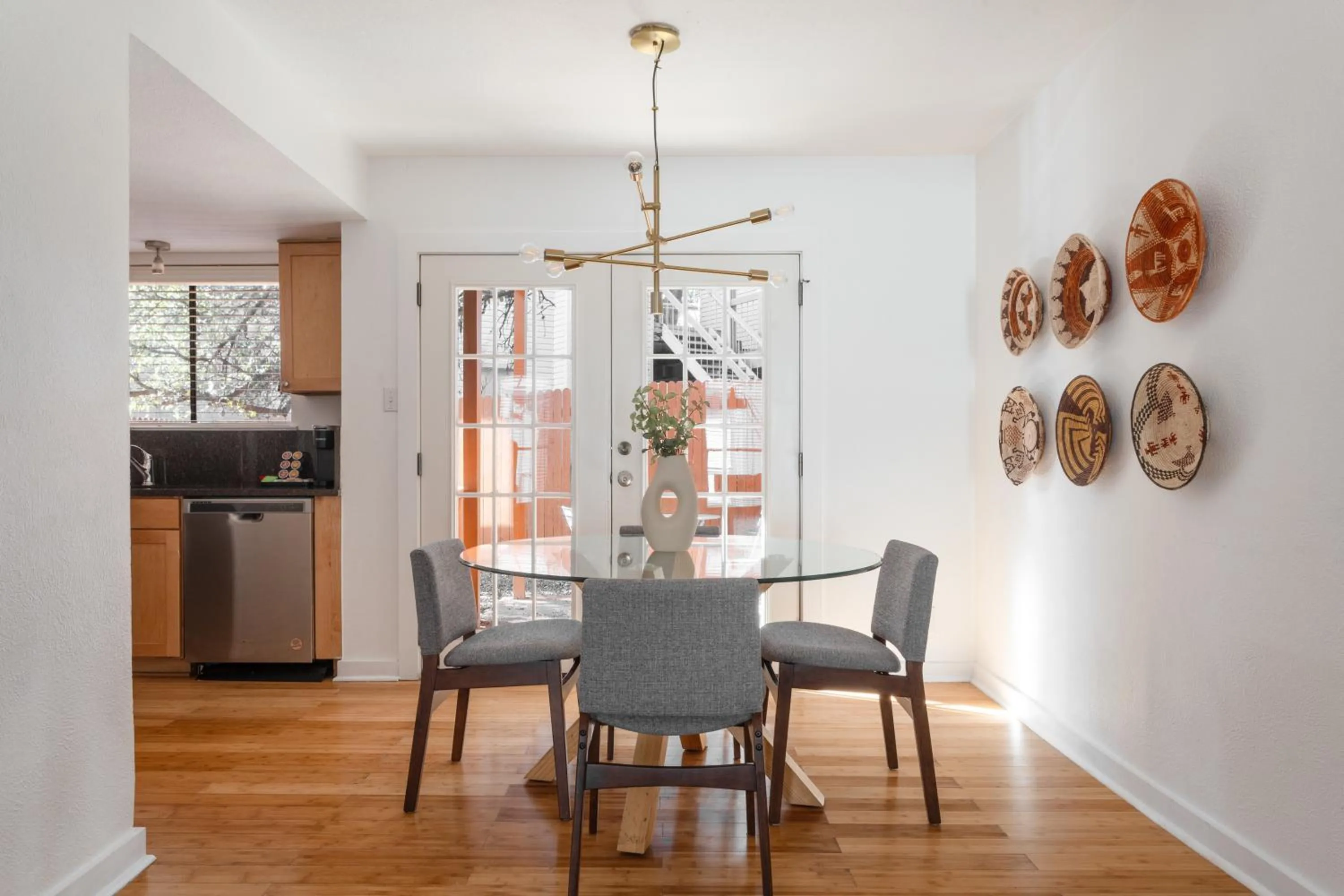 Dining area in Locale Bouldin Creek - Austin