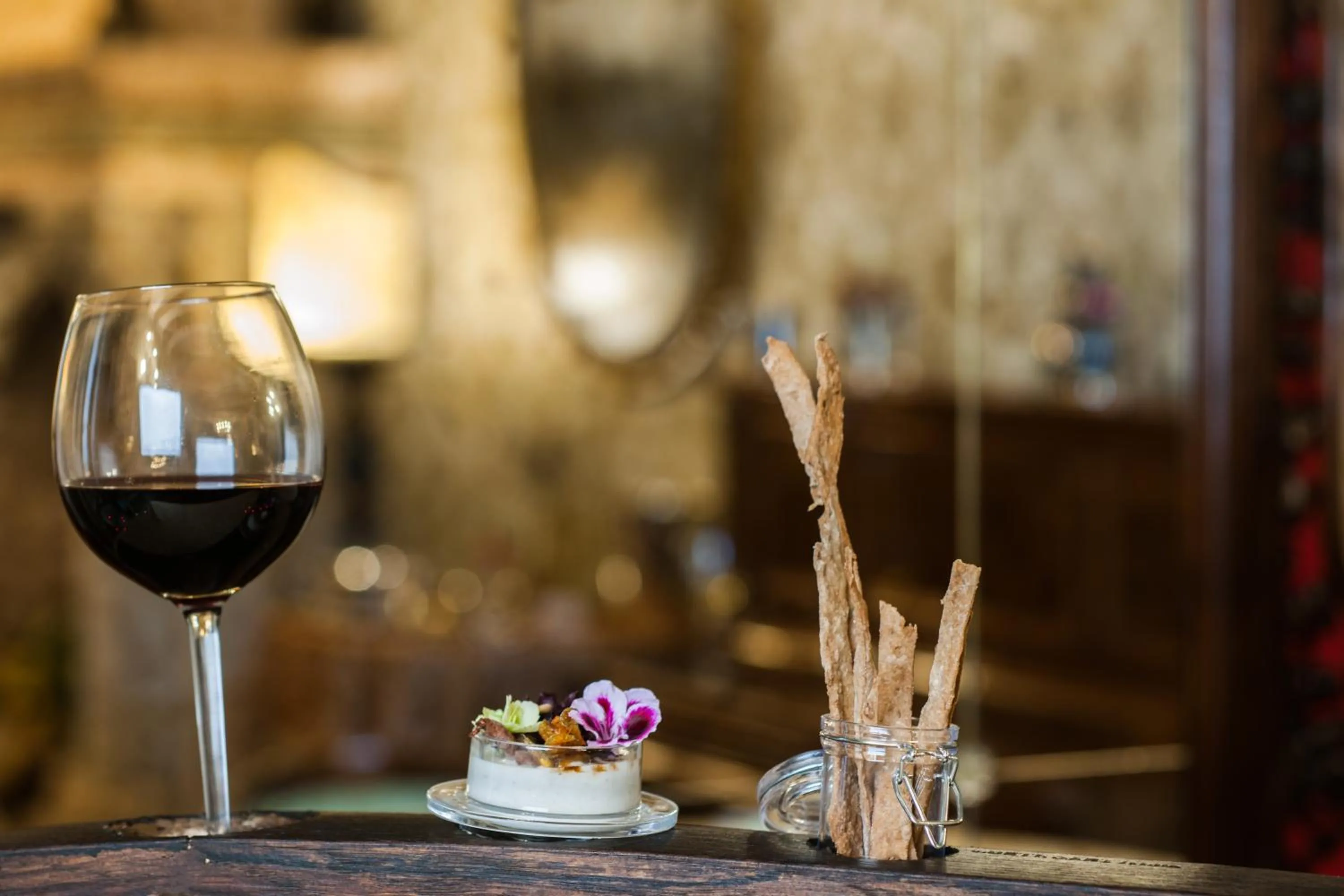 Meals in Relais Alberti