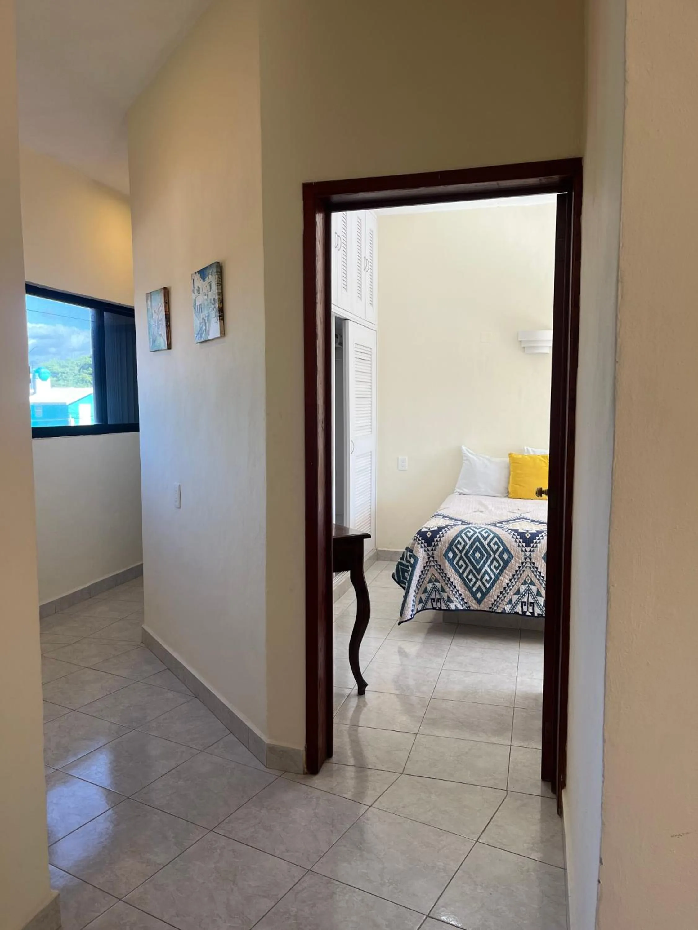 Decorative detail, Bed in Hotel Caribe
